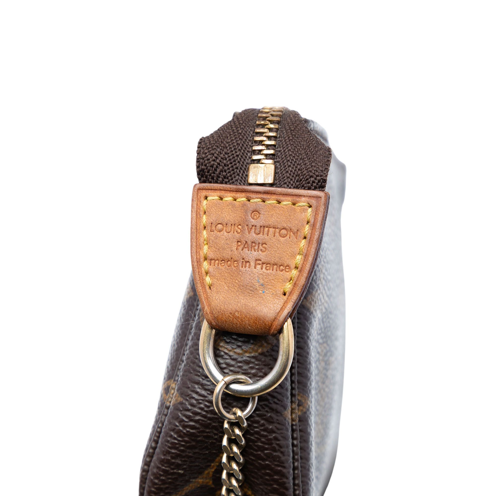 Louis Vuitton Louis Vuitton Monogram Mini Pochette Accessoires Size ONE SIZE - 6 Thumbnail