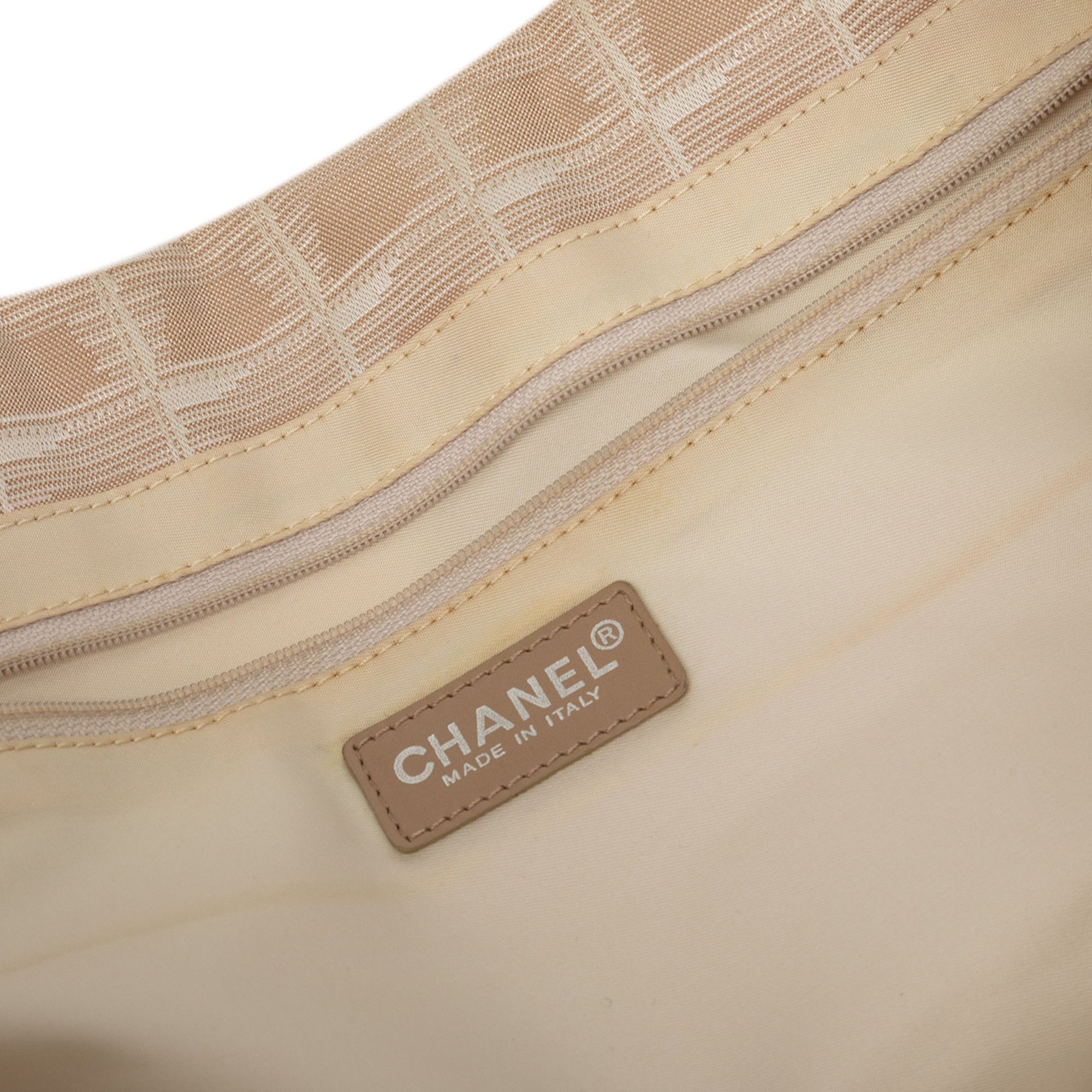 Chanel Chanel New Travel Line Nylon Tote Size ONE SIZE - 7 Thumbnail