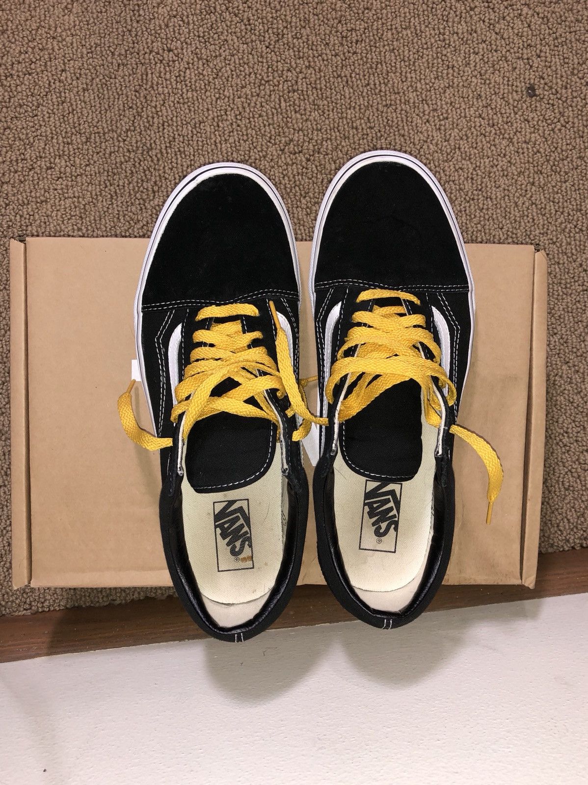 Vans 2024 yellow laces