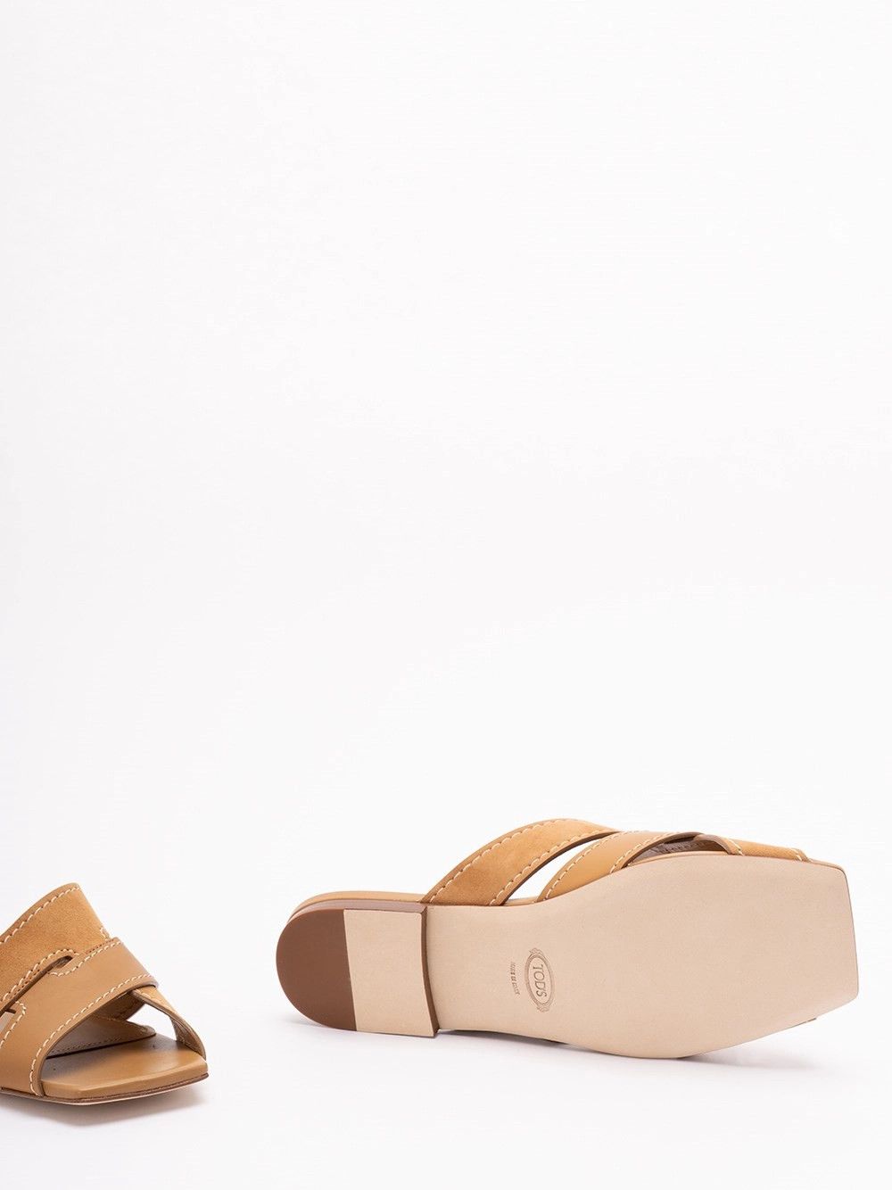 Tod's Sandals In Leather Size US 6 / IT 36 - 4 Thumbnail