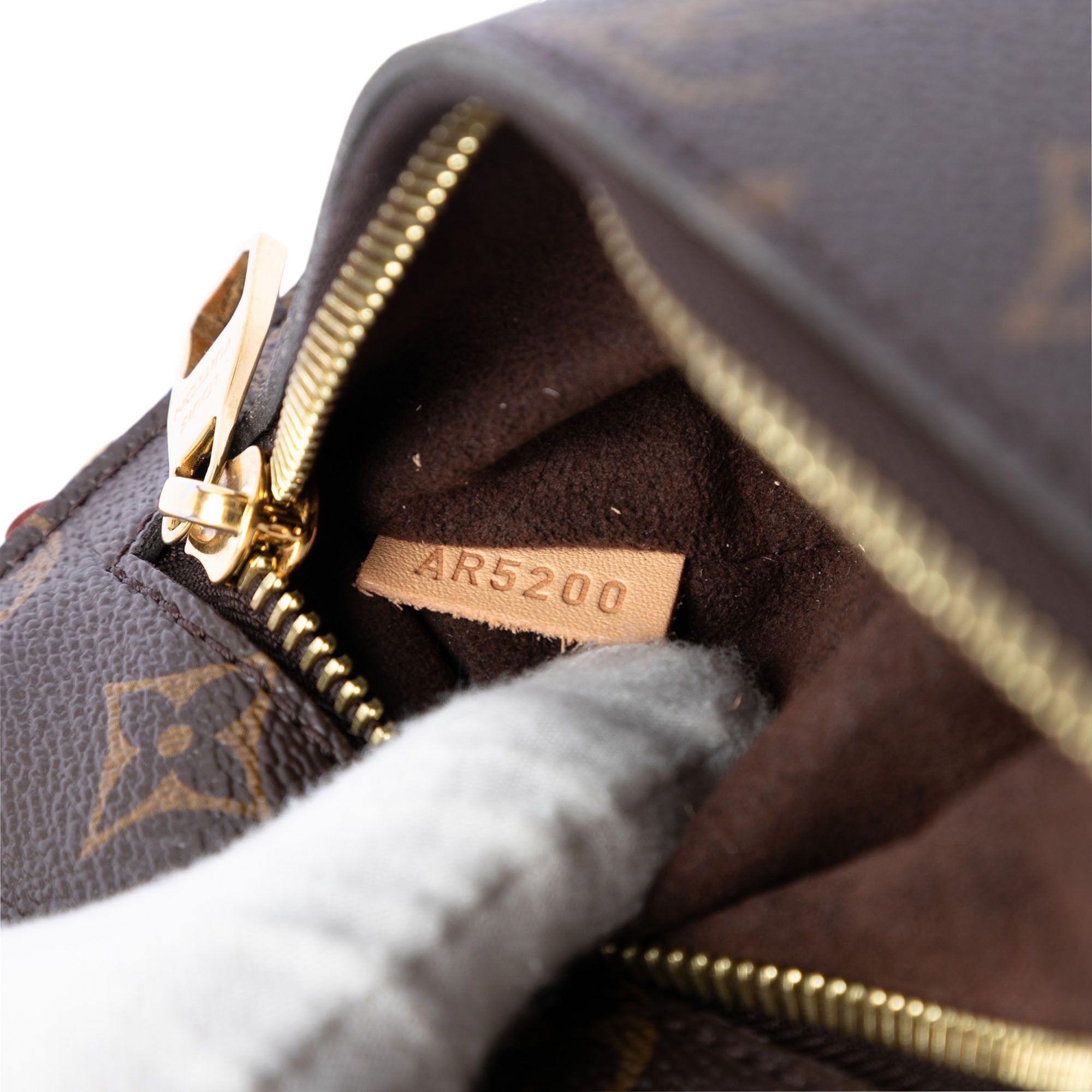Louis Vuitton Louis Vuitton Monogram Pochette Metis Size ONE SIZE - 6 Thumbnail