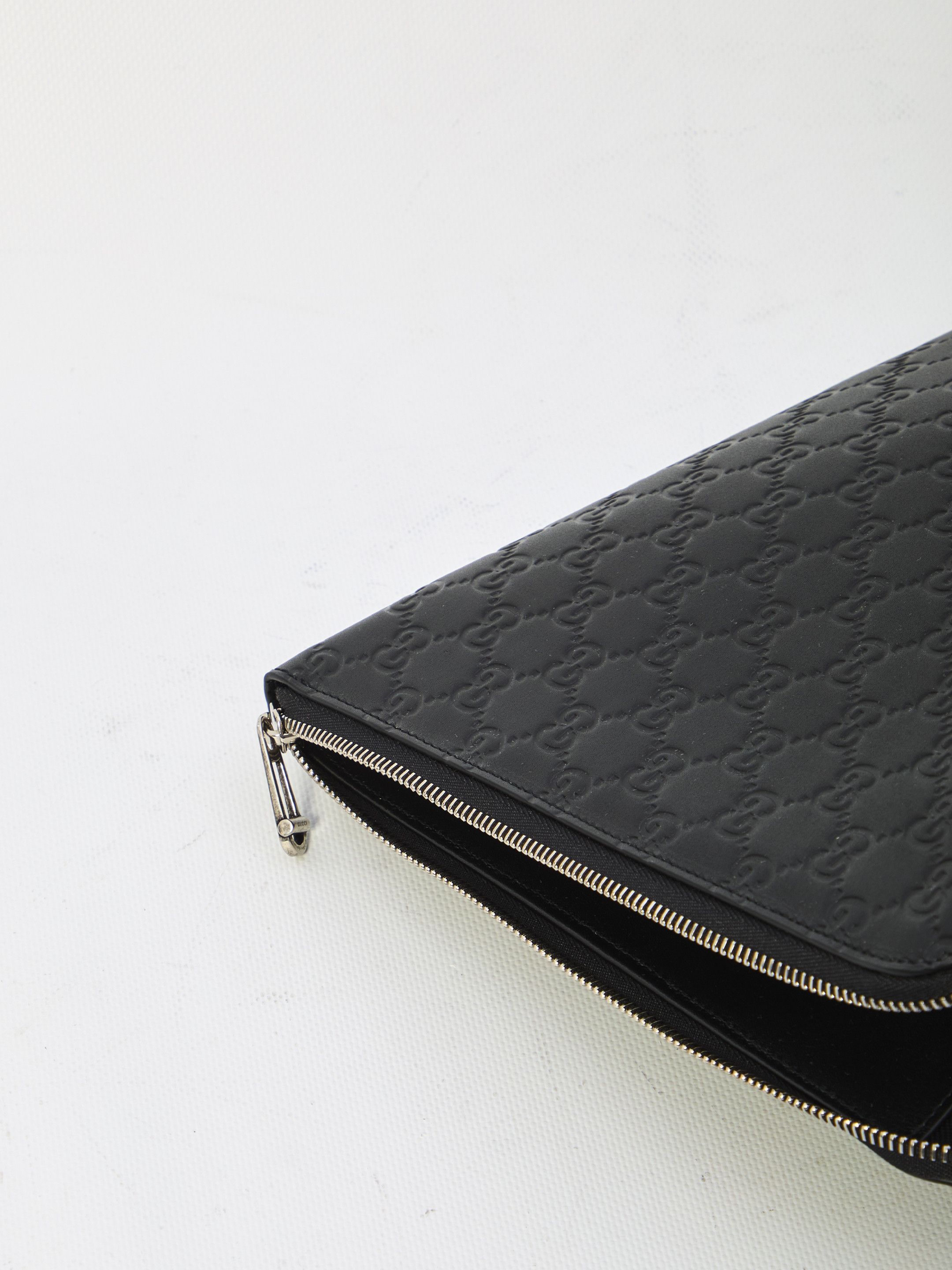 Gucci GG Emblem pouch QT - USA Duties Paid