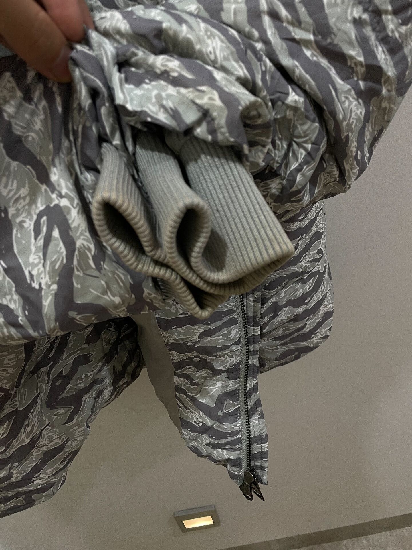 Siberia Hills Siberia Hills Camouflage Down Jacket Size XL Size US XL / EU 56 / 4 - 7 Thumbnail