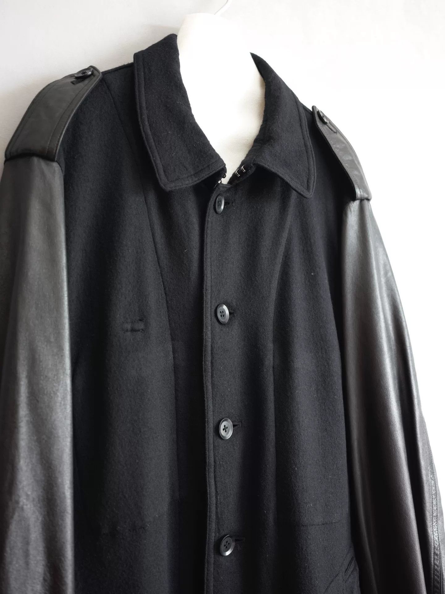 Yohji Yamamoto Yohji Yamamoto Wool Coat with Leather Sleeves Size US L / EU 52-54 / 3 - 3 Thumbnail