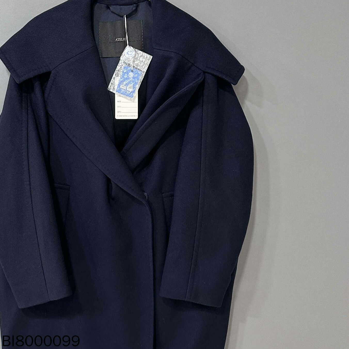 Max Mara maxmara atelier custom coat for women Size M / US 6-8 / IT 42-44 - 2 Thumbnail