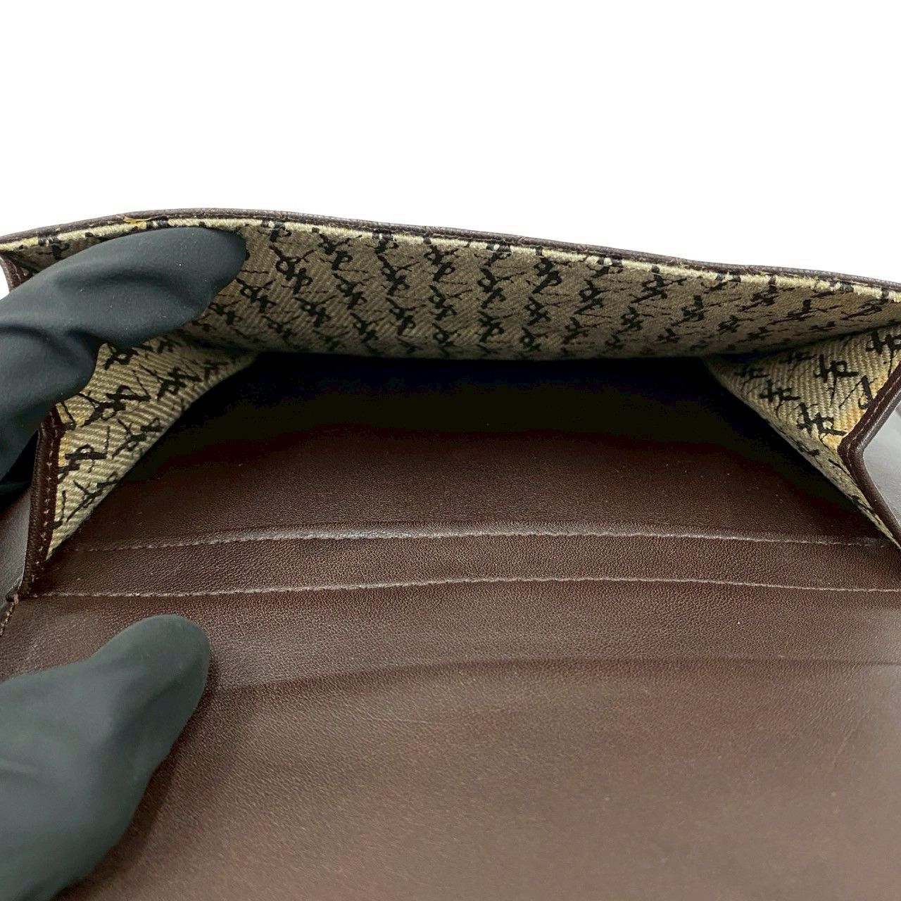 Yves Saint Laurent Yves Saint Laurent Yves Saint Laurent Leather Shoulder Bag Leather Shoulder Bag DUTY FREE for USA Size ONE SIZE - 11 Thumbnail