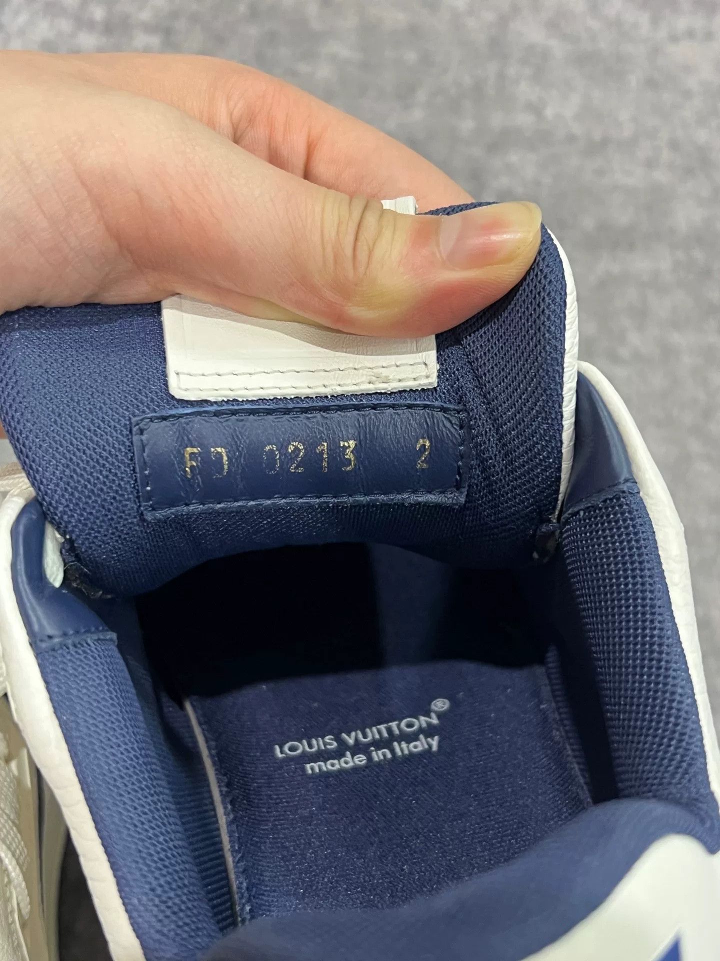 Louis Vuitton lv拼色 trainer sneakers for casual wear Size US 5 / EU 37 - 6 Thumbnail