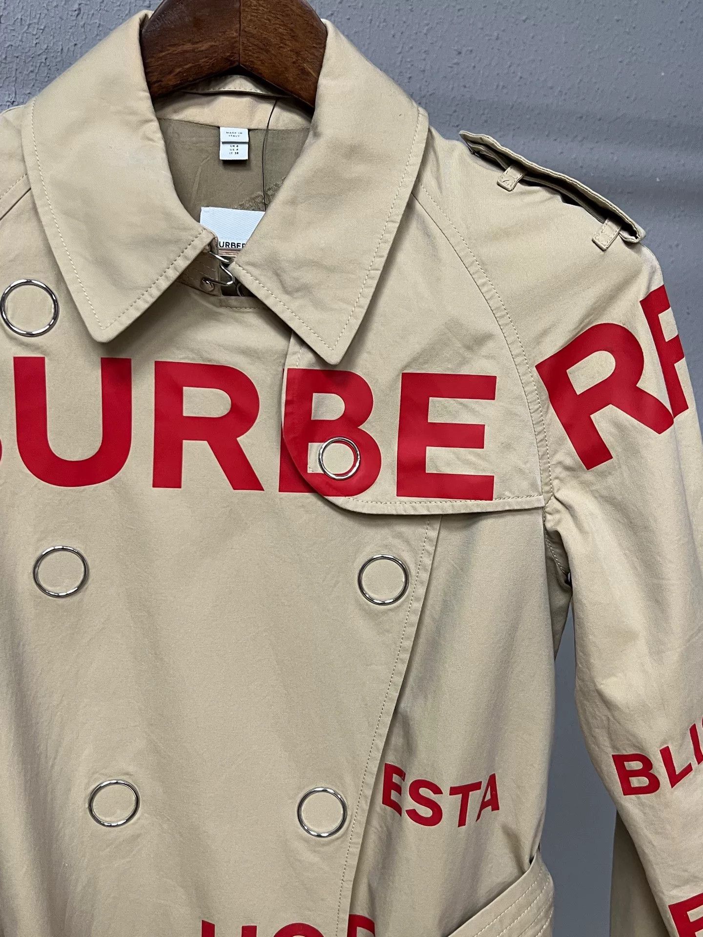 Burberry Burberry Beige Trench Coat Size UK6 Size XS / US 0-2 / IT 36-38 - 3 Thumbnail