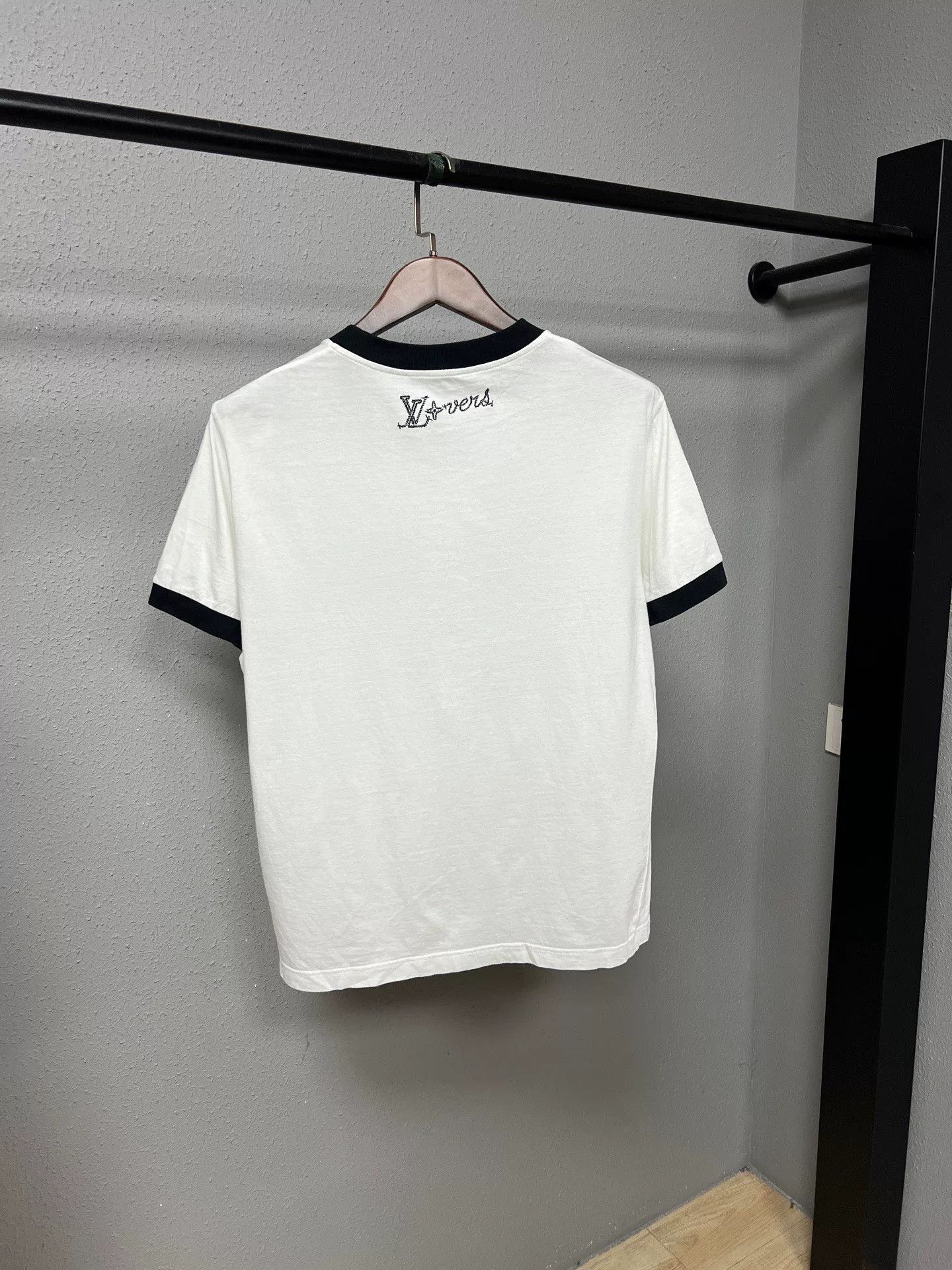 Louis Vuitton louis vuitton graphic t-shirt with logo Size L / US 10 / IT 46 - 5 Thumbnail