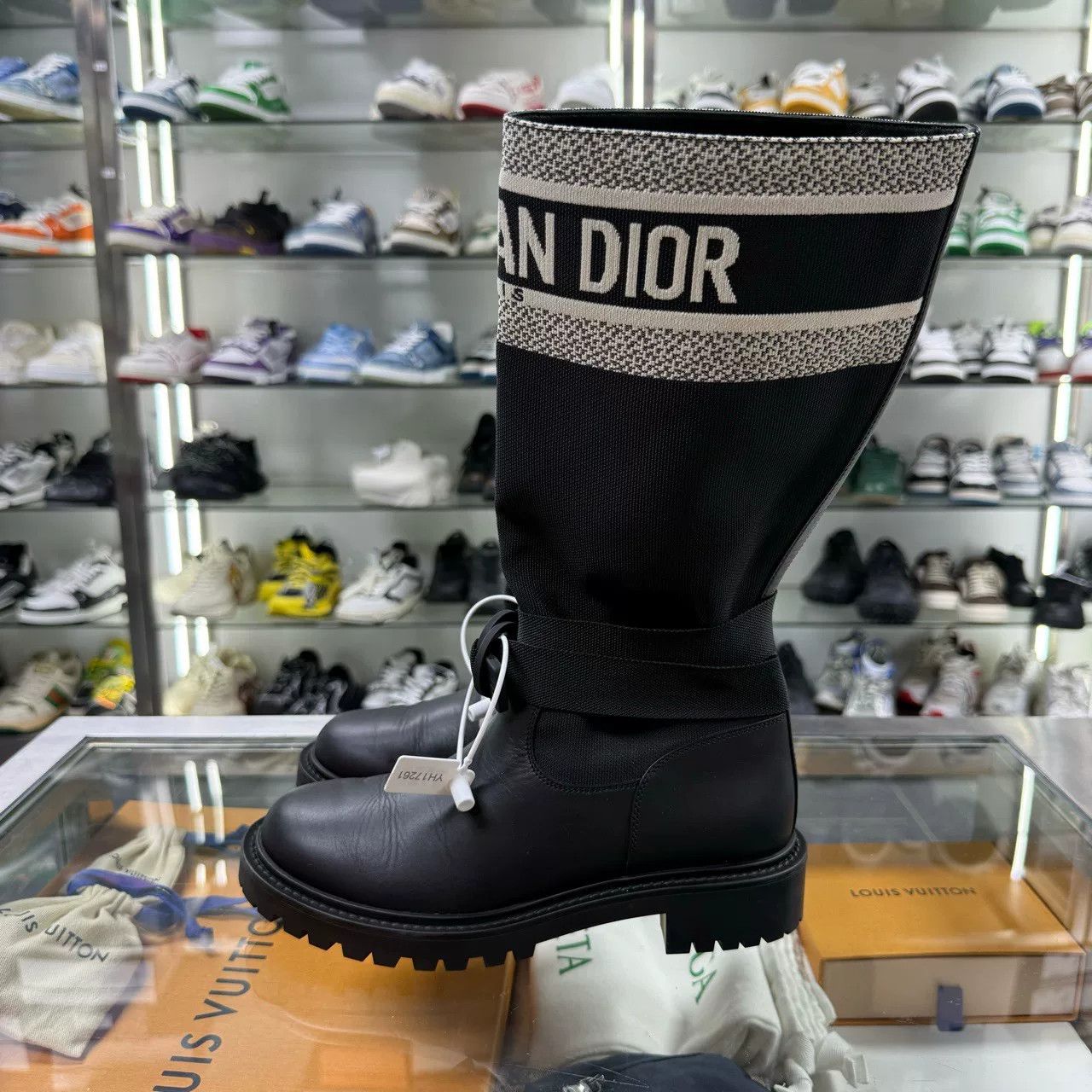 Dior dior d-major knight boots size 36.5 Size US 6 / IT 36 - 5 Thumbnail