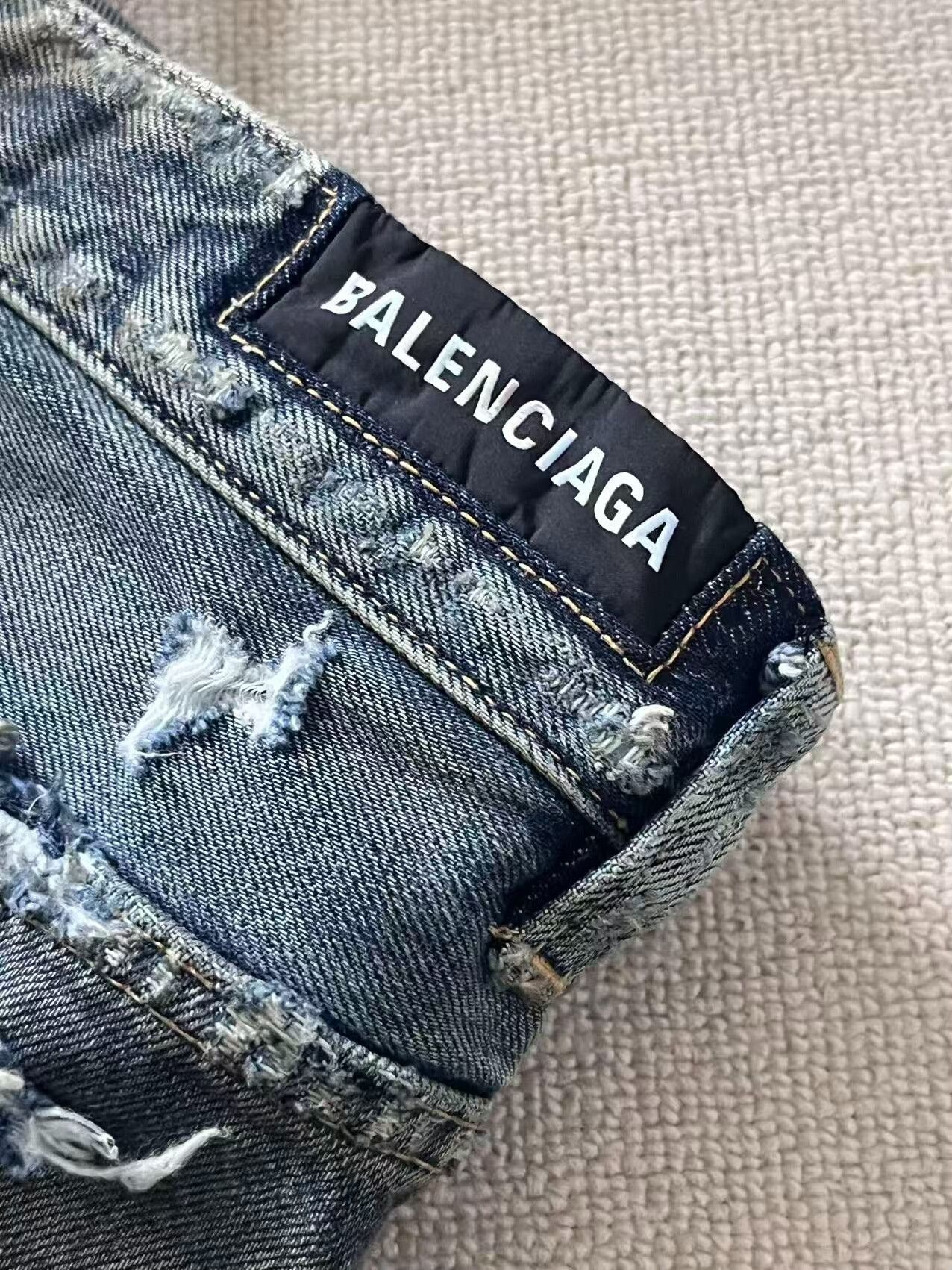 Balenciaga balenciaga cargo flared denim trousers Size 24" / US 00 / IT 34 - 5 Thumbnail