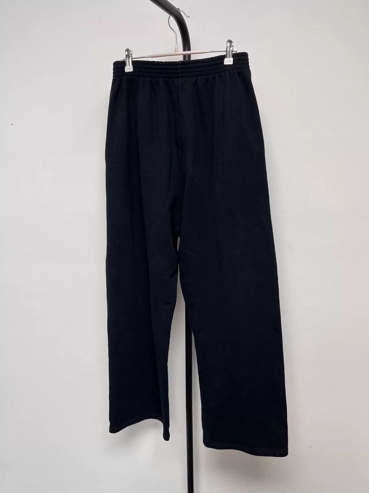 Balenciaga balenciaga black drawstring athletic pants Size US 34 / EU 50 - 2 Thumbnail