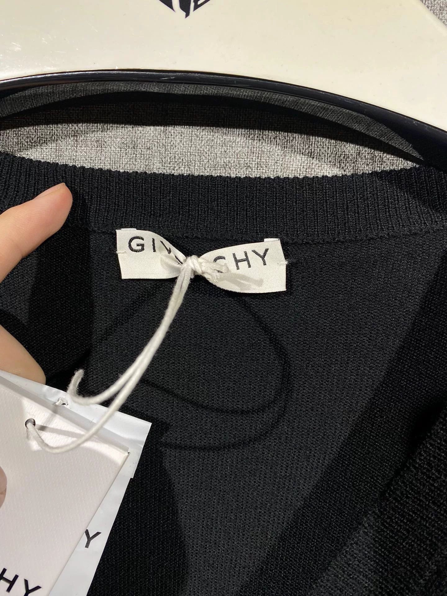 Givenchy Givenchy Black Knit Cardigan, New Condition Size US M / EU 48-50 / 2 - 6 Thumbnail