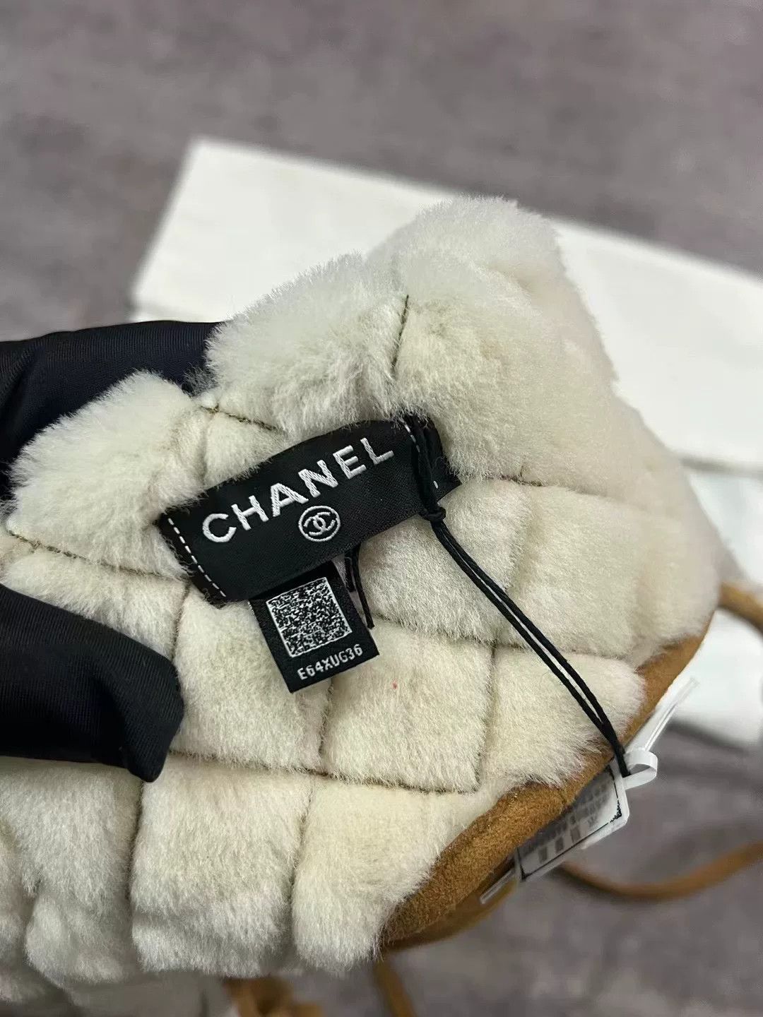 Chanel chanel khaki fleece hat Size ONE SIZE - 6 Thumbnail