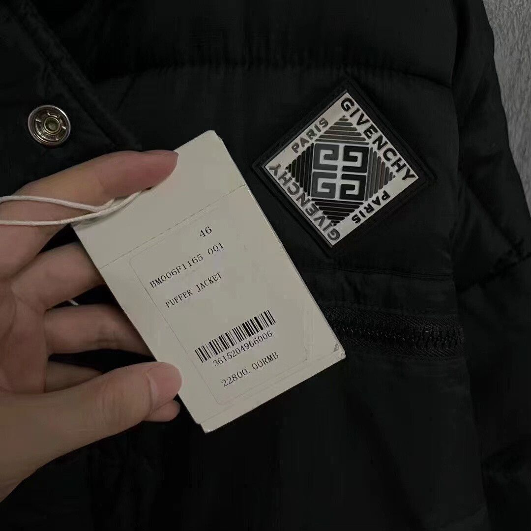 Givenchy givenchy logo padded jacket with detachable hood Size US M / EU 48-50 / 2 - 4 Thumbnail