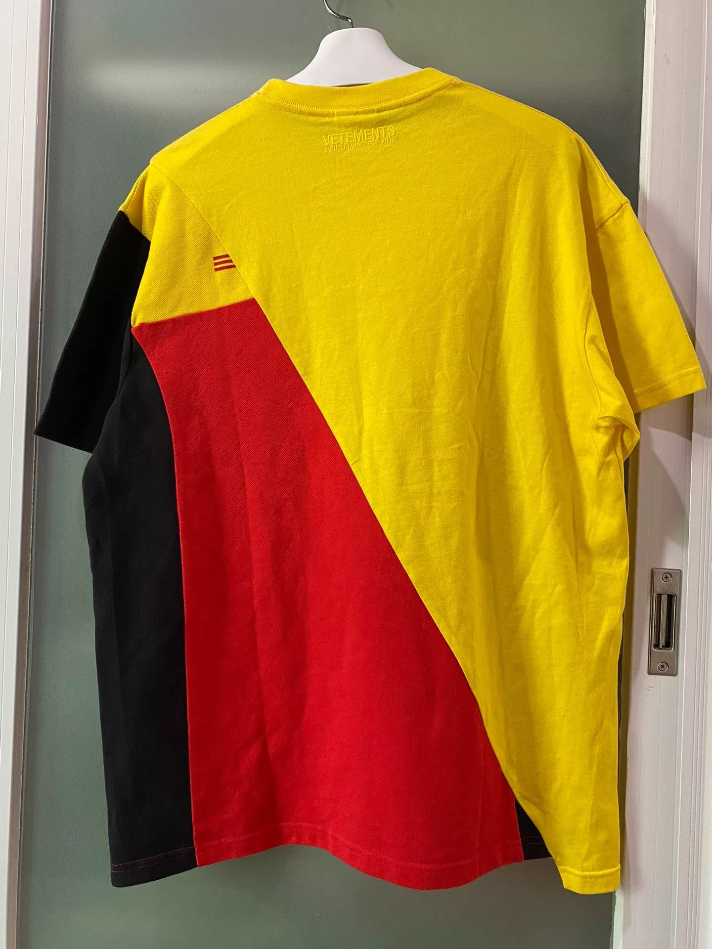 Vetements vetements color block short sleeve t-shirt Size US M / EU 48-50 / 2 - 2 Thumbnail