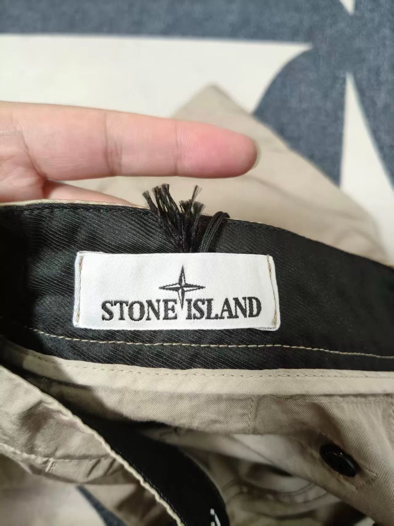 Stone Island stone island logo cargo shorts size 30 Size US 30 / EU 46 - 4 Thumbnail