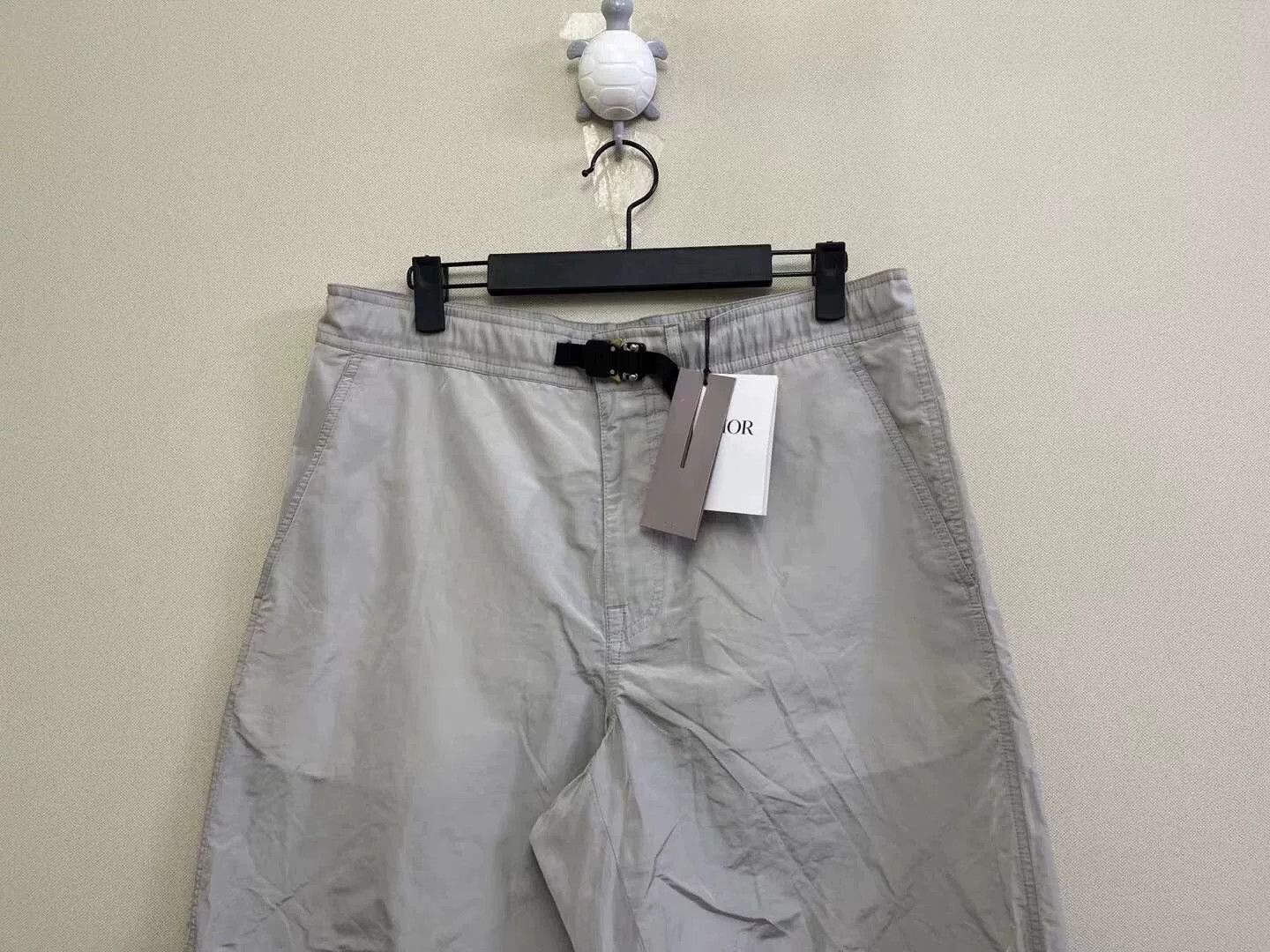 Dior dior gray functional buckle shorts 1947 Size US 28 / EU 44 - 2 Thumbnail