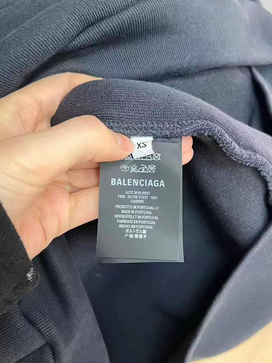 Balenciaga balenciaga graphic hoodie in dark gray Size US M / EU 48-50 / 2 - 4 Thumbnail