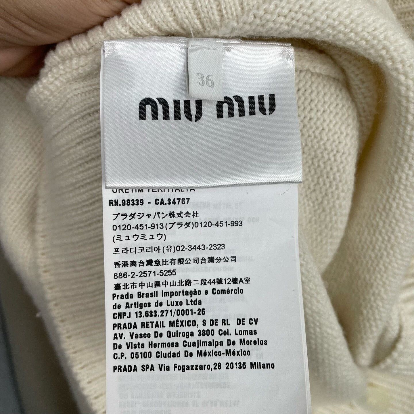 Miu Miu miu miu white knitted cardigan size 36 Size S / US 4 / IT 40 - 4 Thumbnail