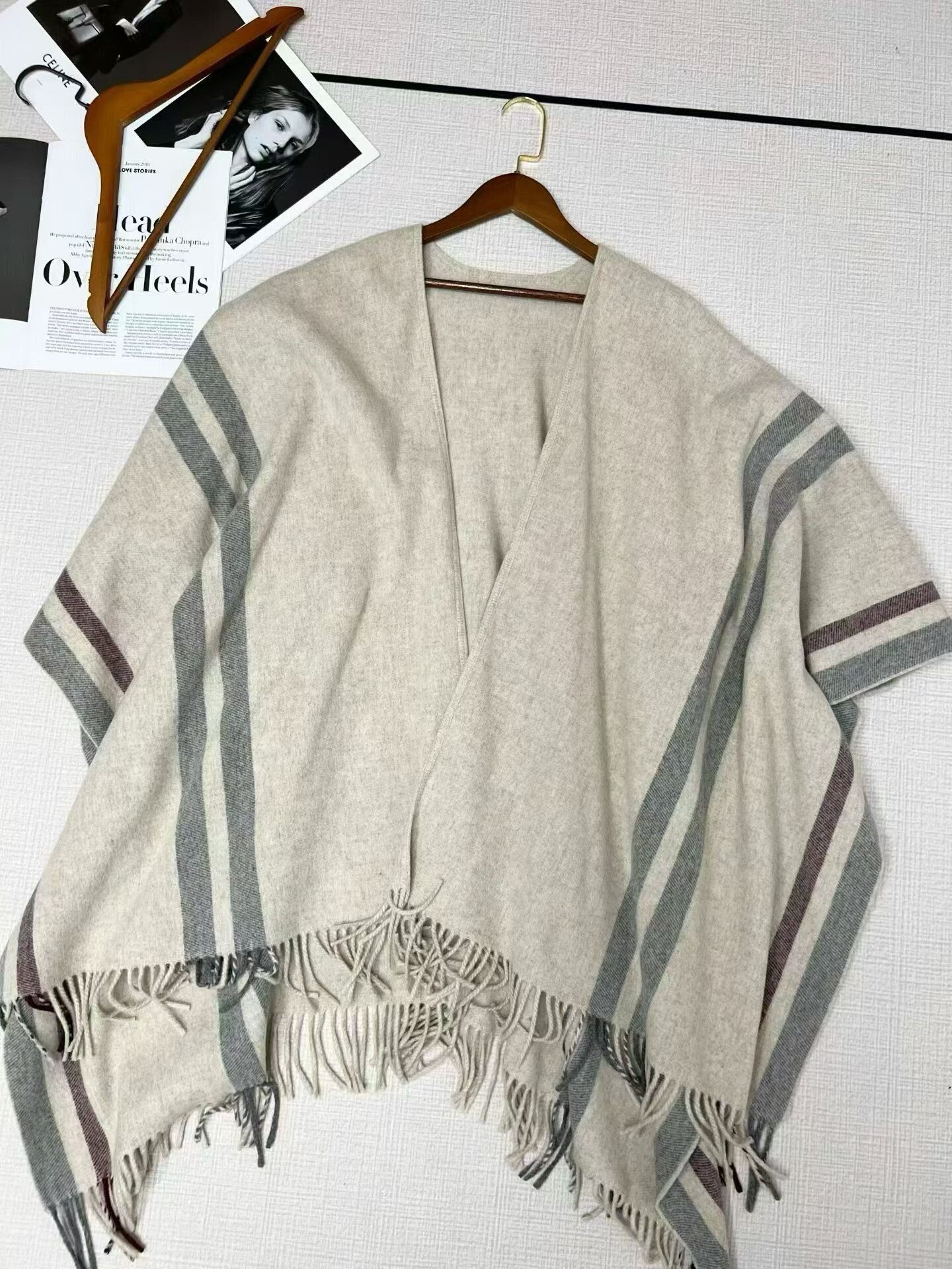 Max Mara Maxmara Wool Cape Shawl Poncho Size M / US 6-8 / IT 42-44 - 2 Thumbnail
