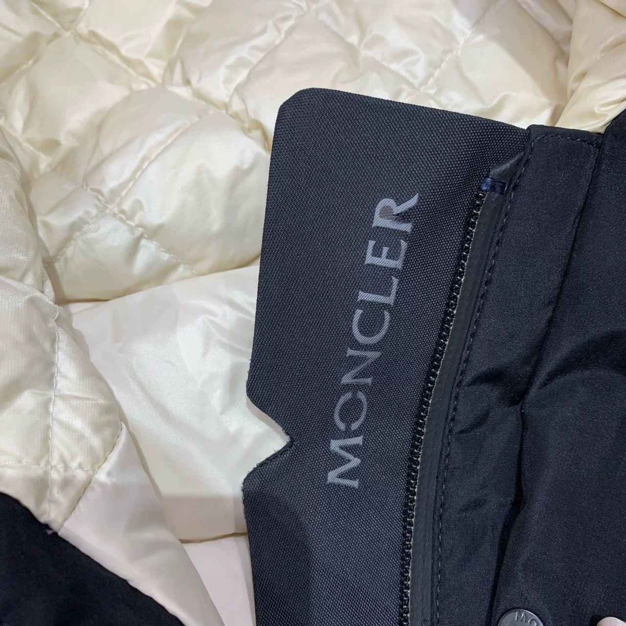 Moncler Moncler Black Women's Down Jacket Size 1 Size S / US 4 / IT 40 - 7 Thumbnail