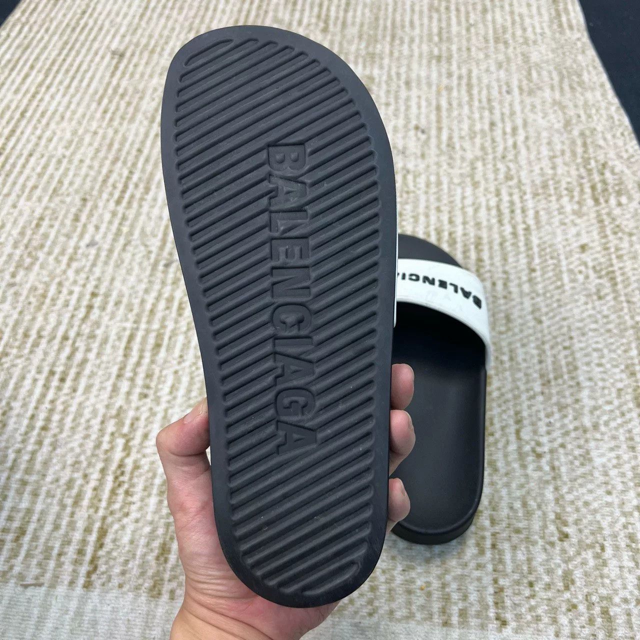 Balenciaga Balenciaga Slide Sandals Size 40 Size US 7 / EU 40 - 2 Thumbnail