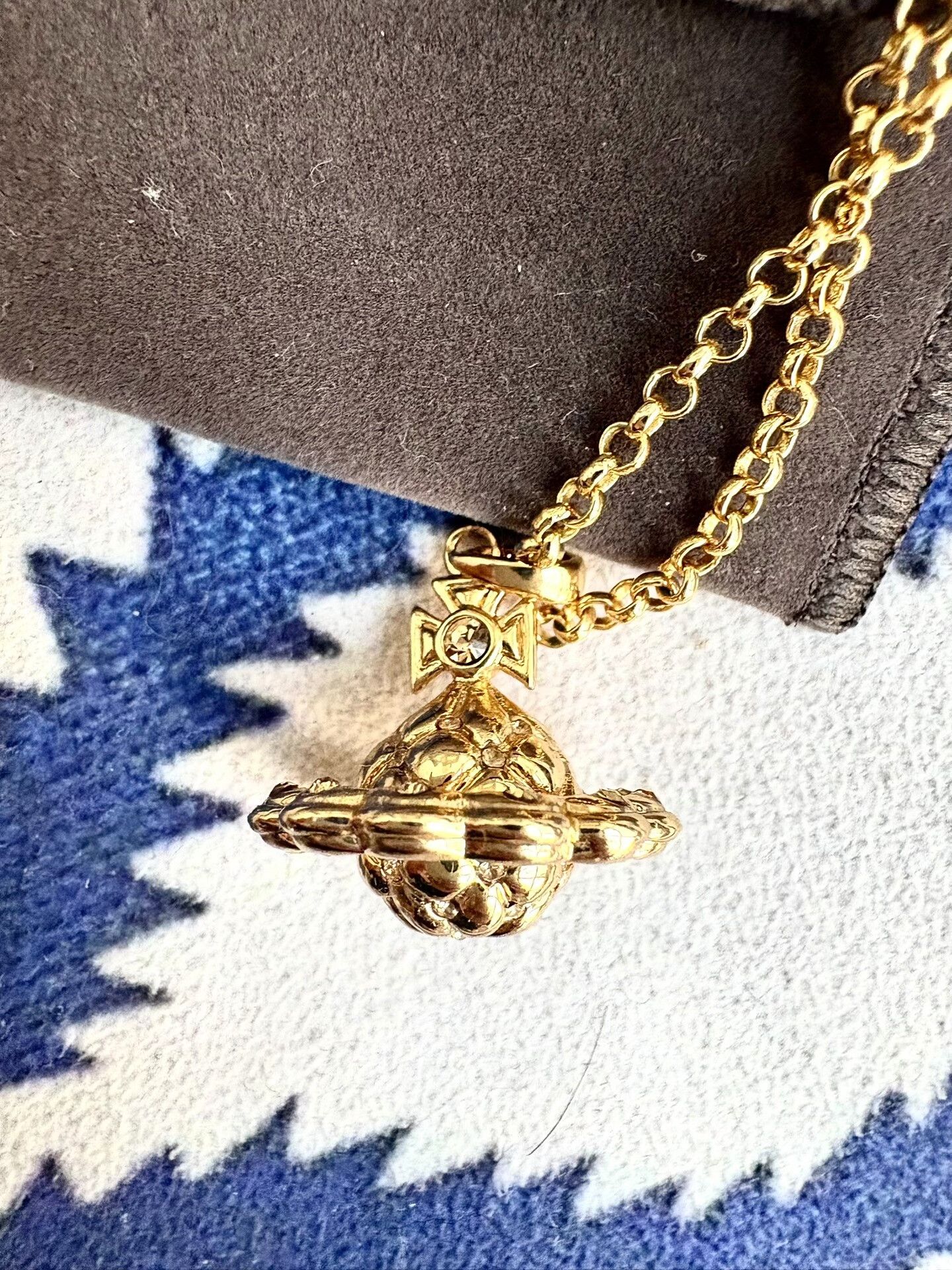 Vivienne Westwood Vivienne Westwood Gold Orb Saturn Necklace Size ONE SIZE - 5 Thumbnail