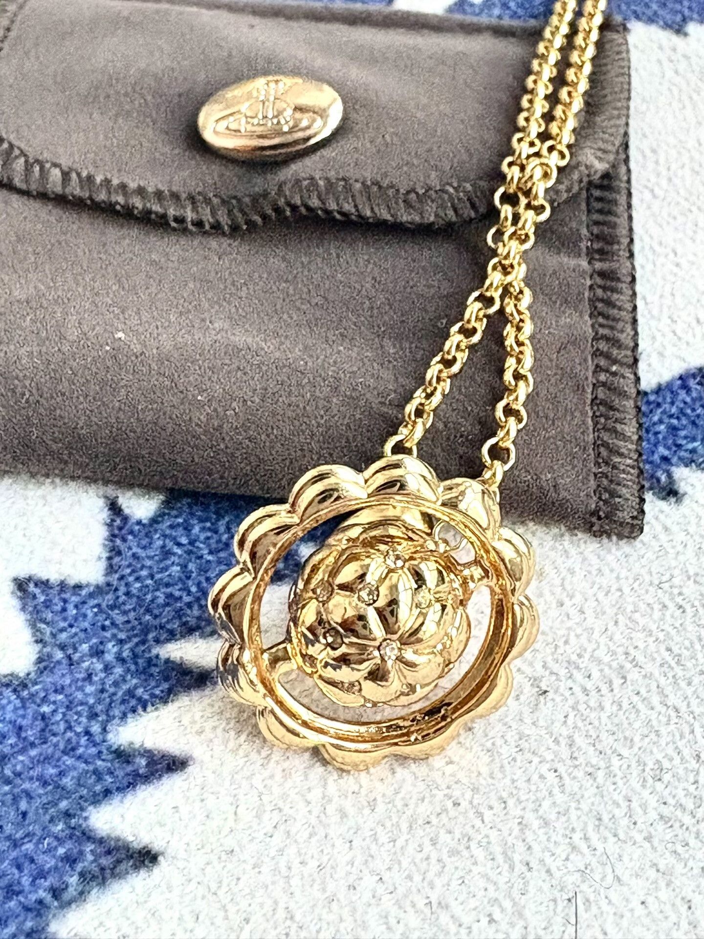 Vivienne Westwood Vivienne Westwood Gold Orb Saturn Necklace Size ONE SIZE - 7 Thumbnail