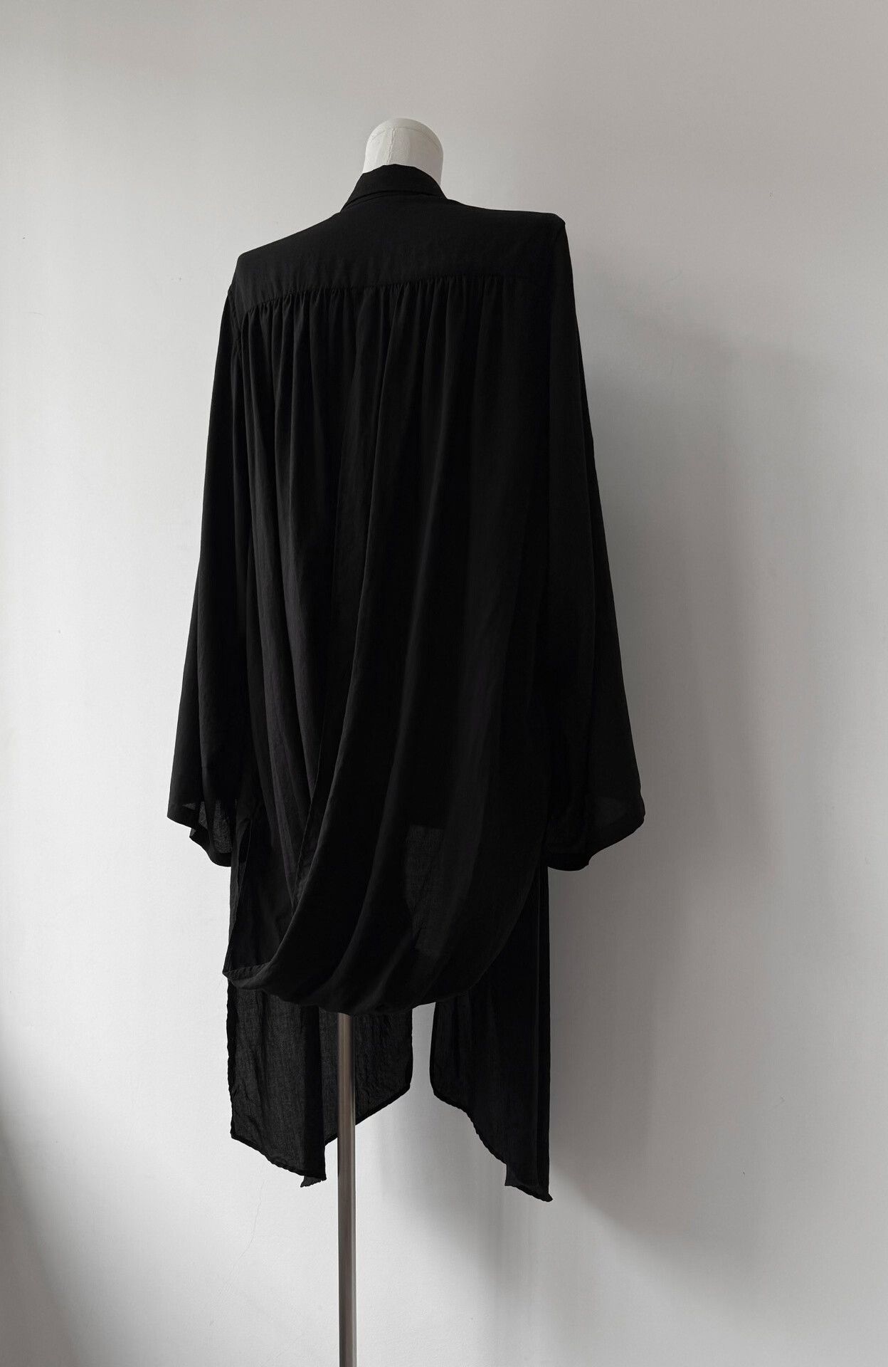 Limi Feu Yohji Yamamoto Black Flowing Shirt Size S / US 4 / IT 40 - 6 Thumbnail