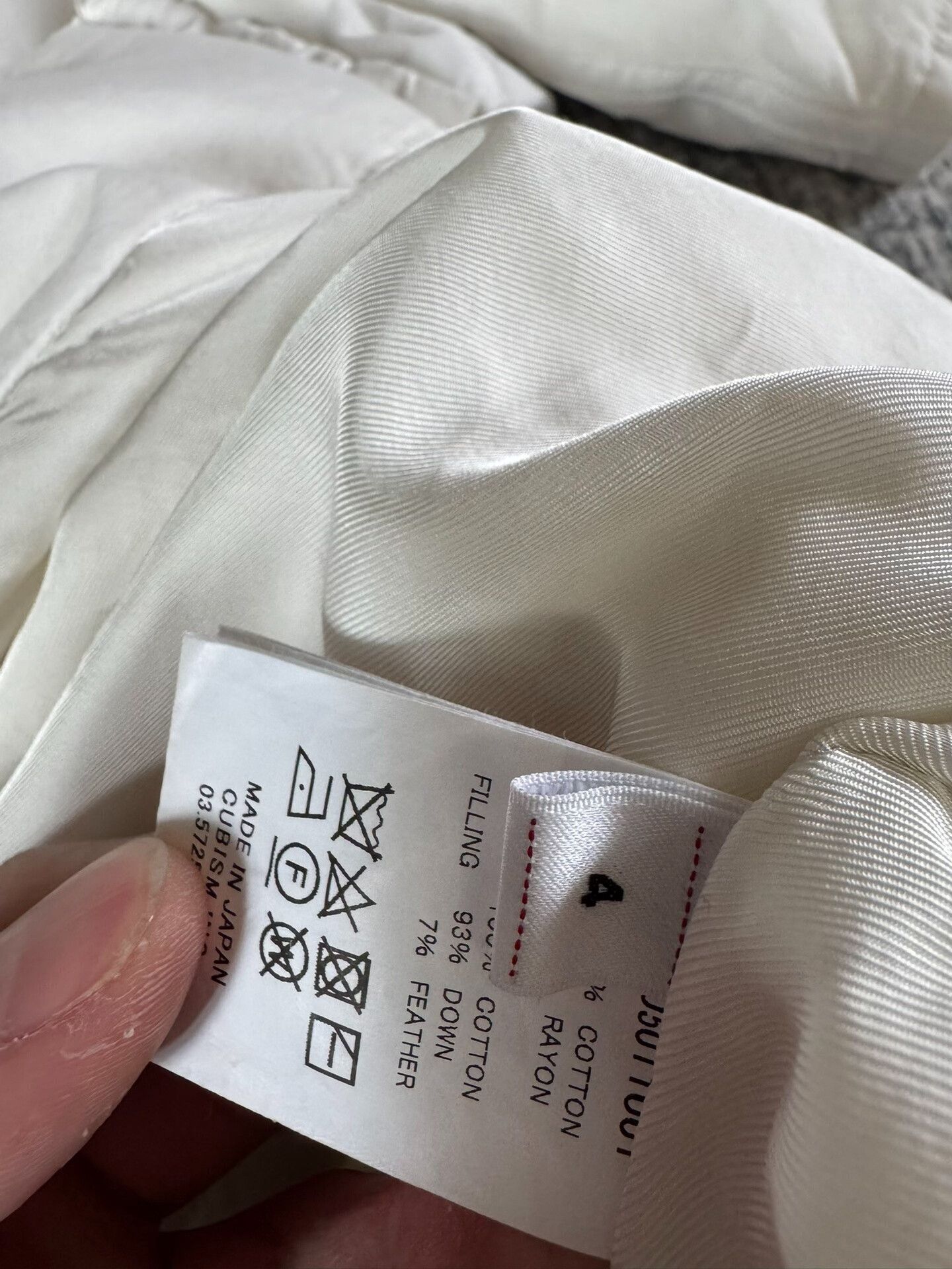 Visvim VISVIM Wallis Down Shirt in White Size US XL / EU 56 / 4 - 3 Thumbnail