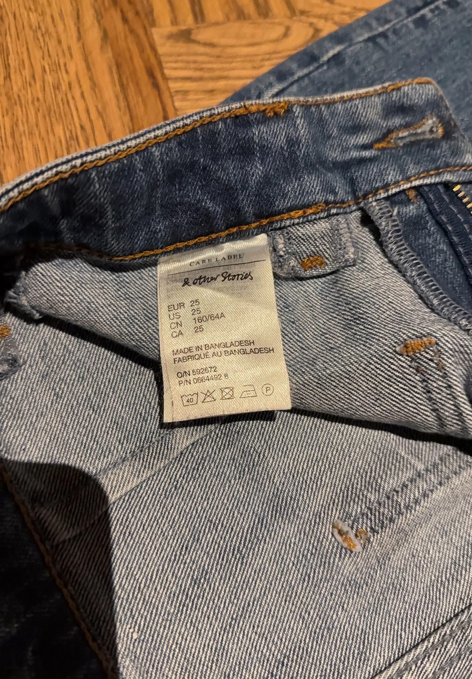 & Other Stories & Other Stories Jeans med fickor fram Jeans Size 25" / US 0 / IT 36 - 4 Thumbnail