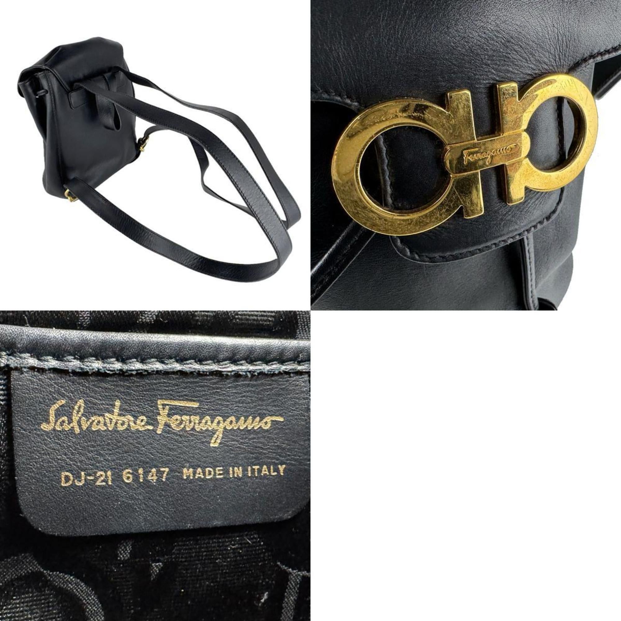 Salvatore Ferragamo Salvatore Ferragamo Gancini Backpack in Black Leather for Women (z8391) Size ONE SIZE - 5 Thumbnail