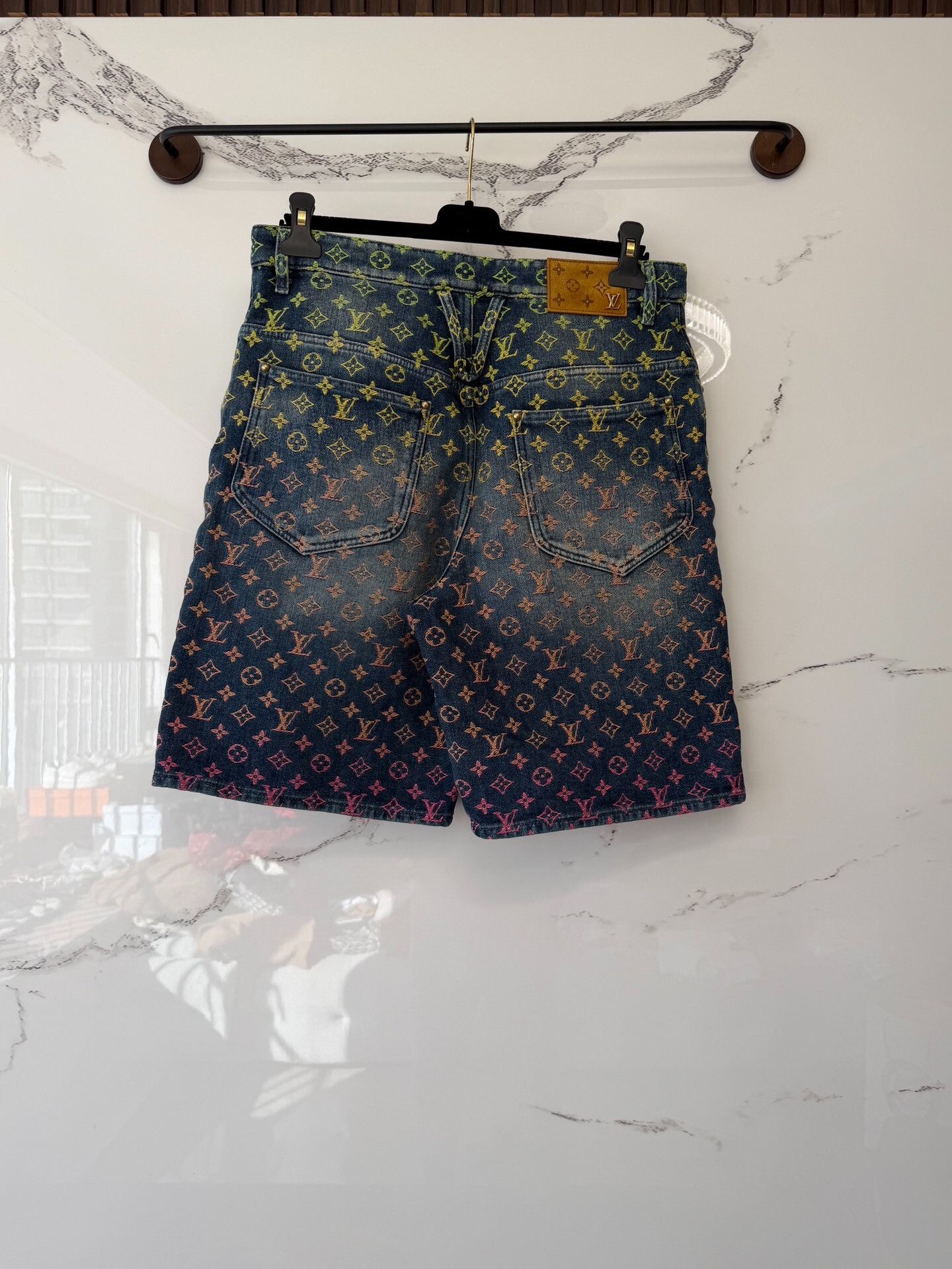 Louis Vuitton Louis Vuitton Rainbow Denim Shorts Size 30" / US 8 / IT 44 - 3 Thumbnail