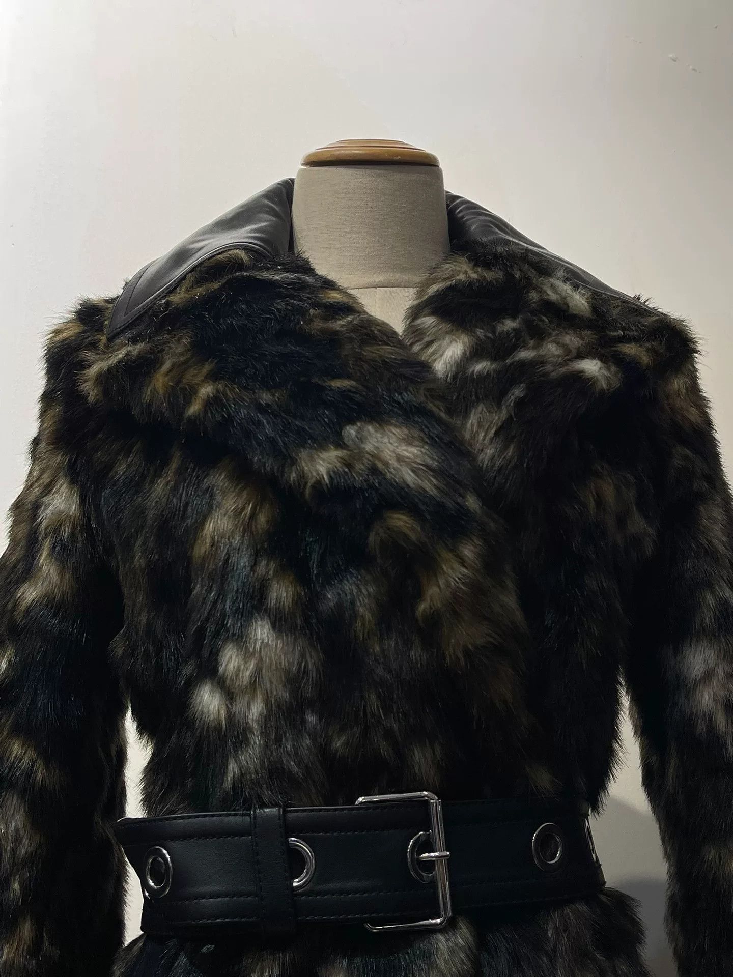Helmut Lang Helmut Lang Fur Coat Outerwear Size S / US 4 / IT 40 - 3 Thumbnail