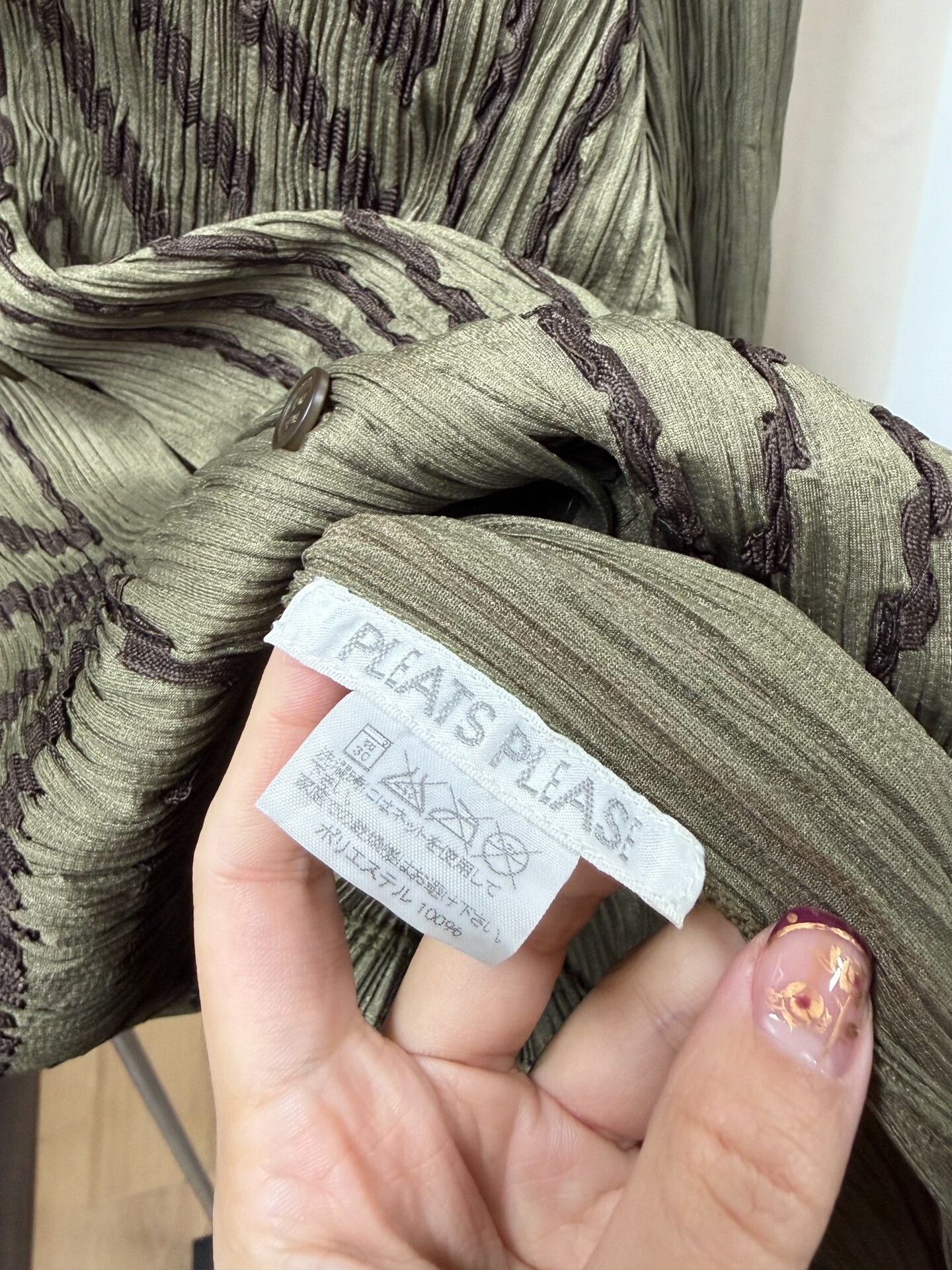 Pleats Please Issey Miyake Pleats Please ISSEY MIYAKE Pleated Shirt Size L / US 10 / IT 46 - 2 Thumbnail