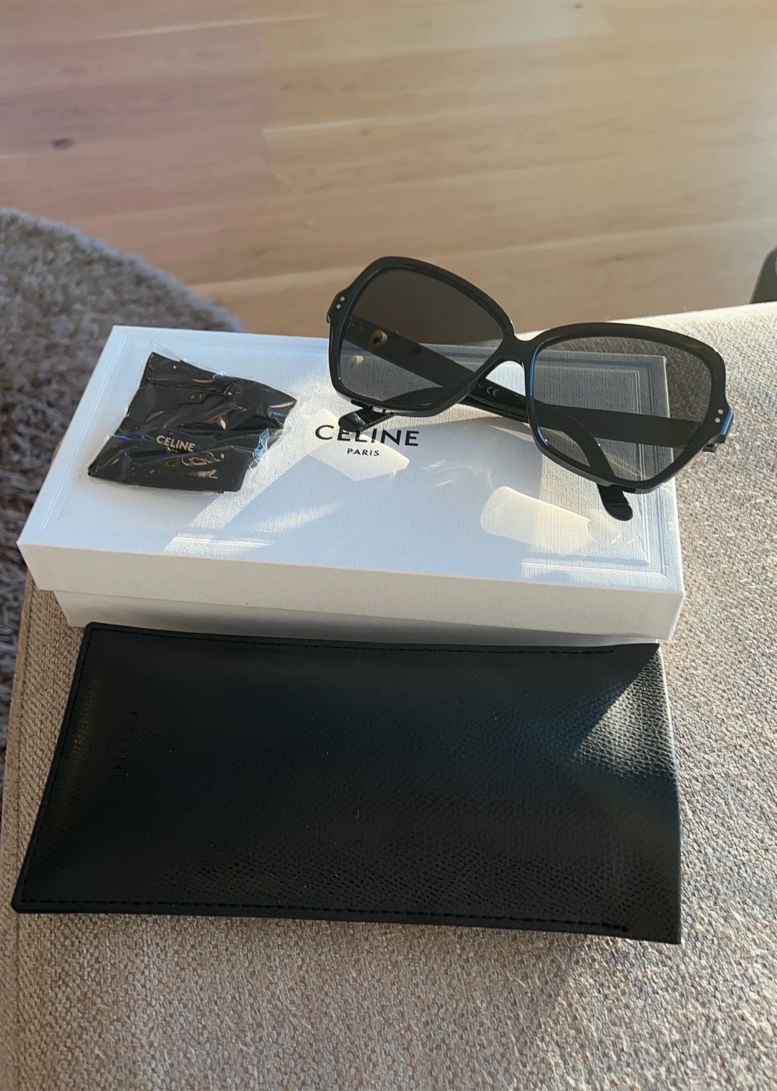 Celine Celine Butterfly Sunglasses Size ONE SIZE - 3 Thumbnail