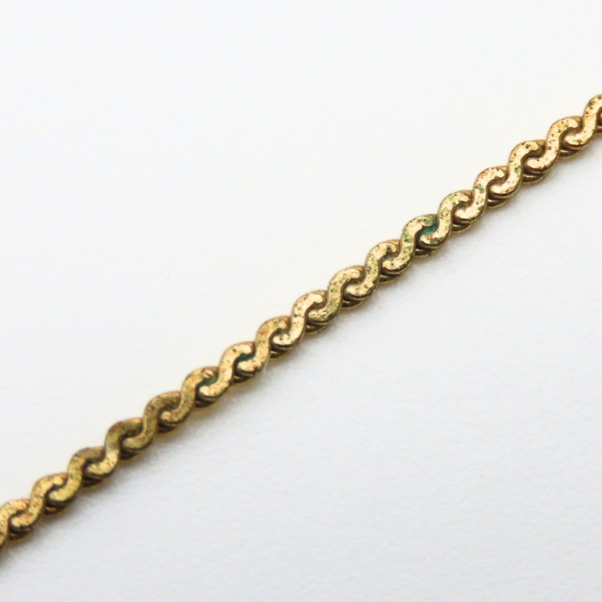 Dior Christian Dior necklace in gold-plated metal with a CD logo. Women's. Size ONE SIZE - 8 Thumbnail