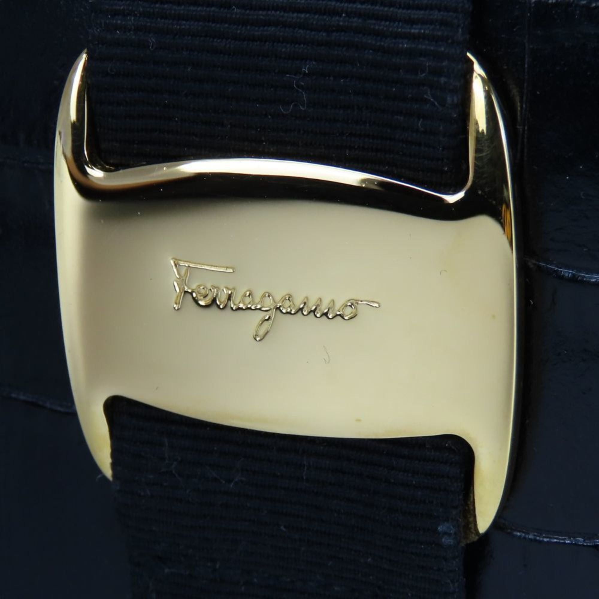 Salvatore Ferragamo Salvatore Ferragamo Women's Vara Bifold Wallet 223053 in Black Leather with Gold Hardware and Crocodile Embossing Size ONE SIZE - 16 Thumbnail
