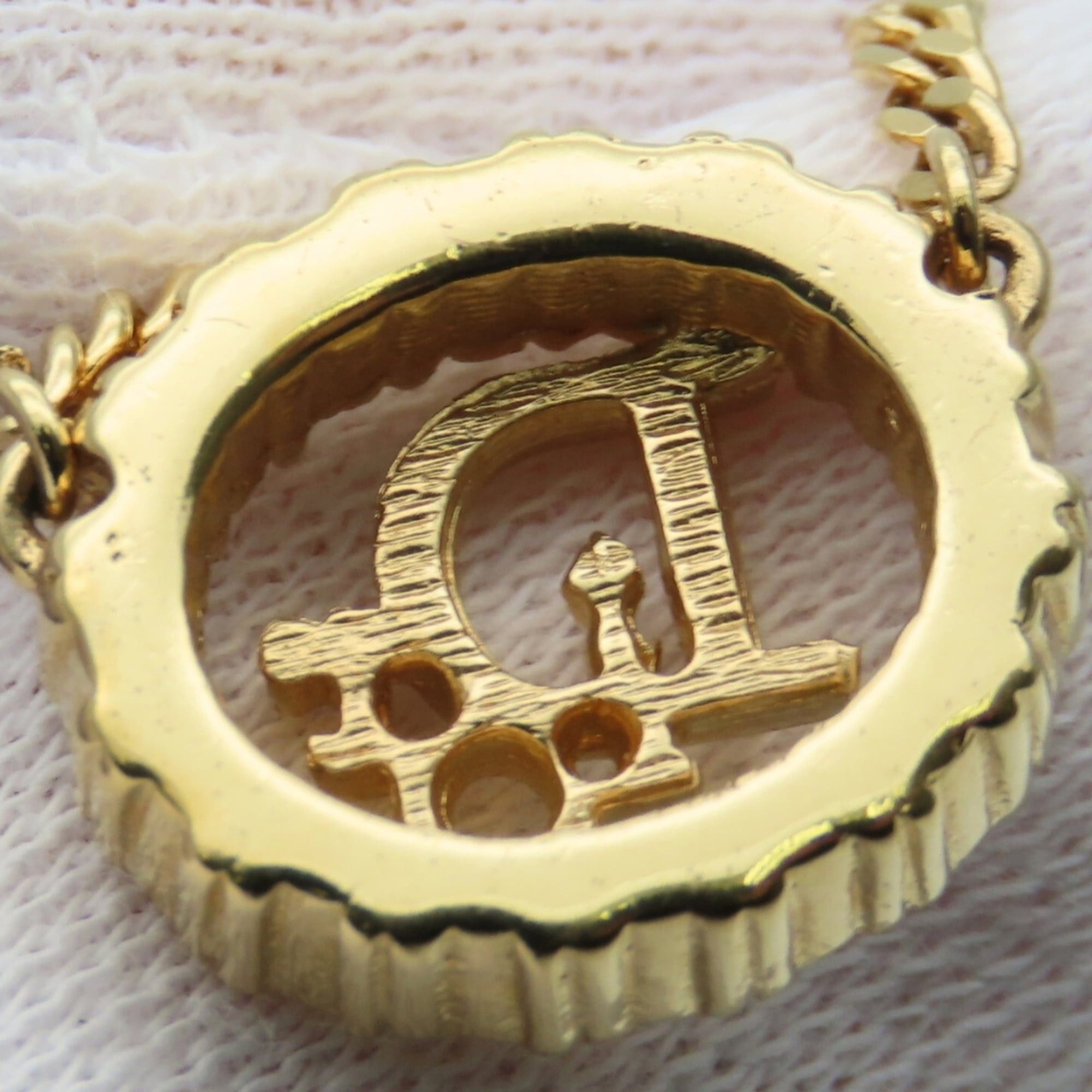 Dior Christian Dior CD logo necklace in gold GP plated metal for women. Size ONE SIZE - 7 Thumbnail