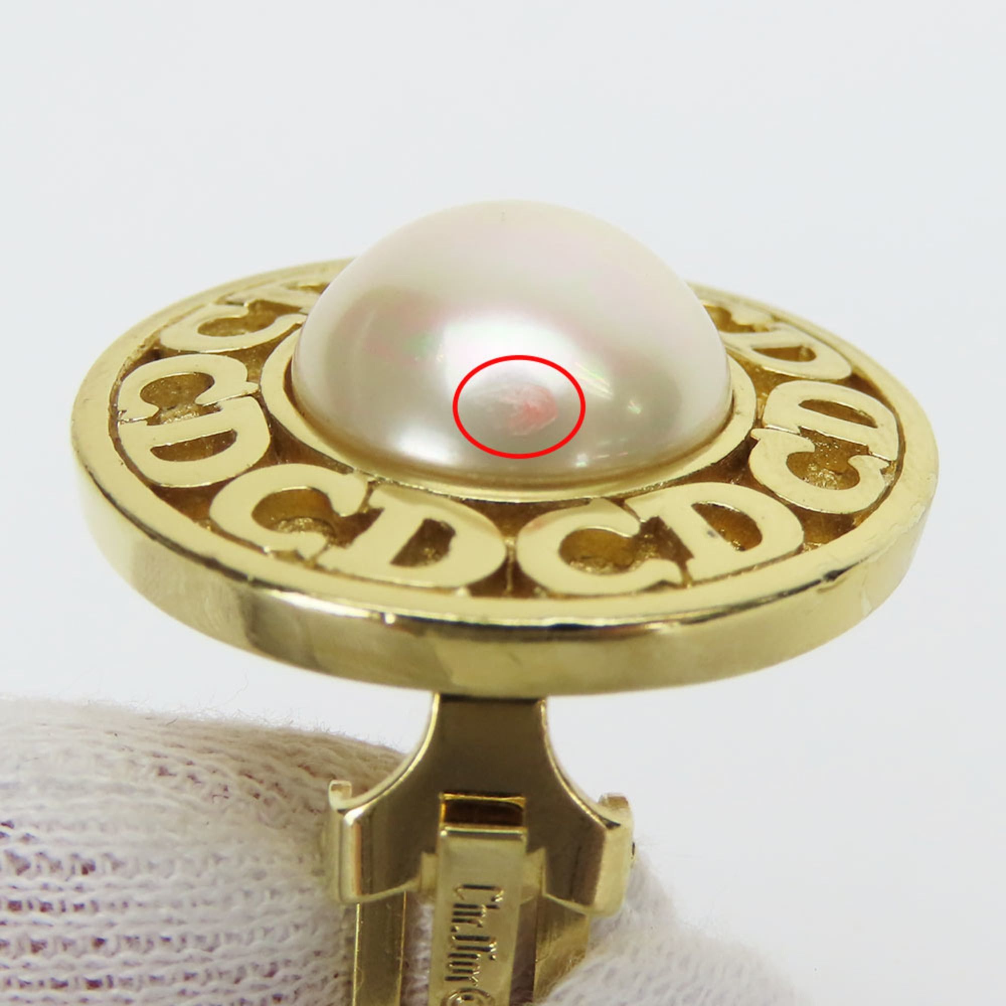 Dior Christian Dior CD logo metal earrings, gold plated, with faux pearls, for women. Size ONE SIZE - 6 Thumbnail