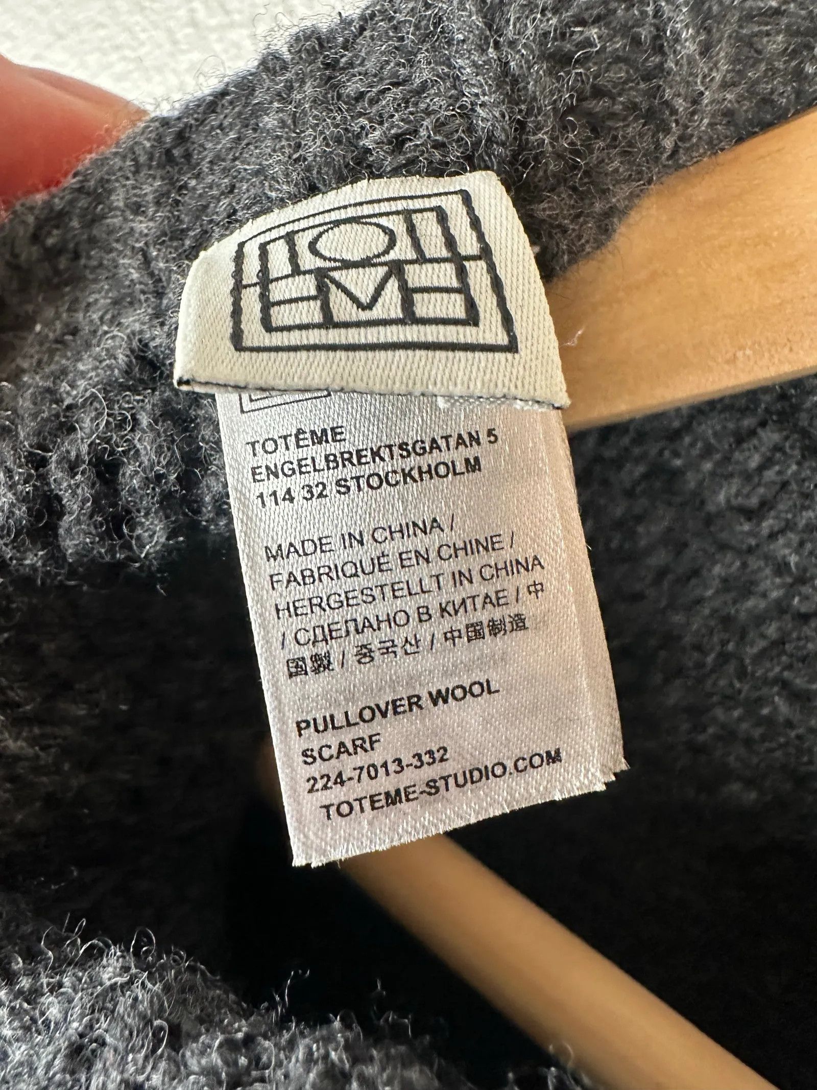 Toteme Toteme Pullover Wool Scarf Poncho Size M / US 6-8 / IT 42-44 - 3 Thumbnail