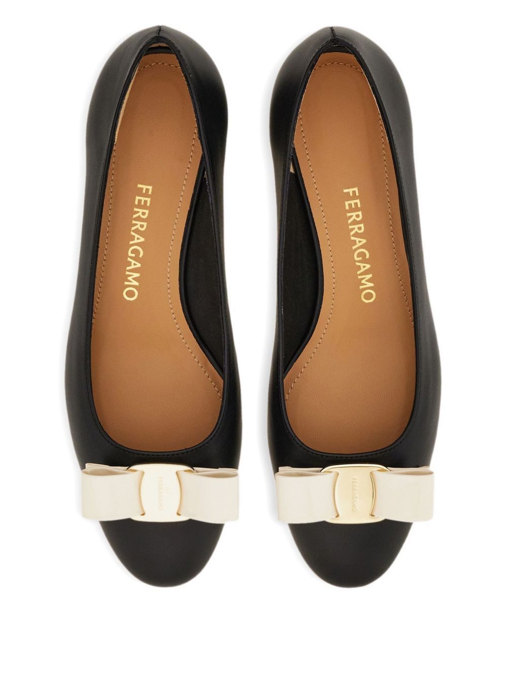 Salvatore Ferragamo VARA LEATHER PUMPS Size US 5.5 / IT 35.5 - 4 Thumbnail