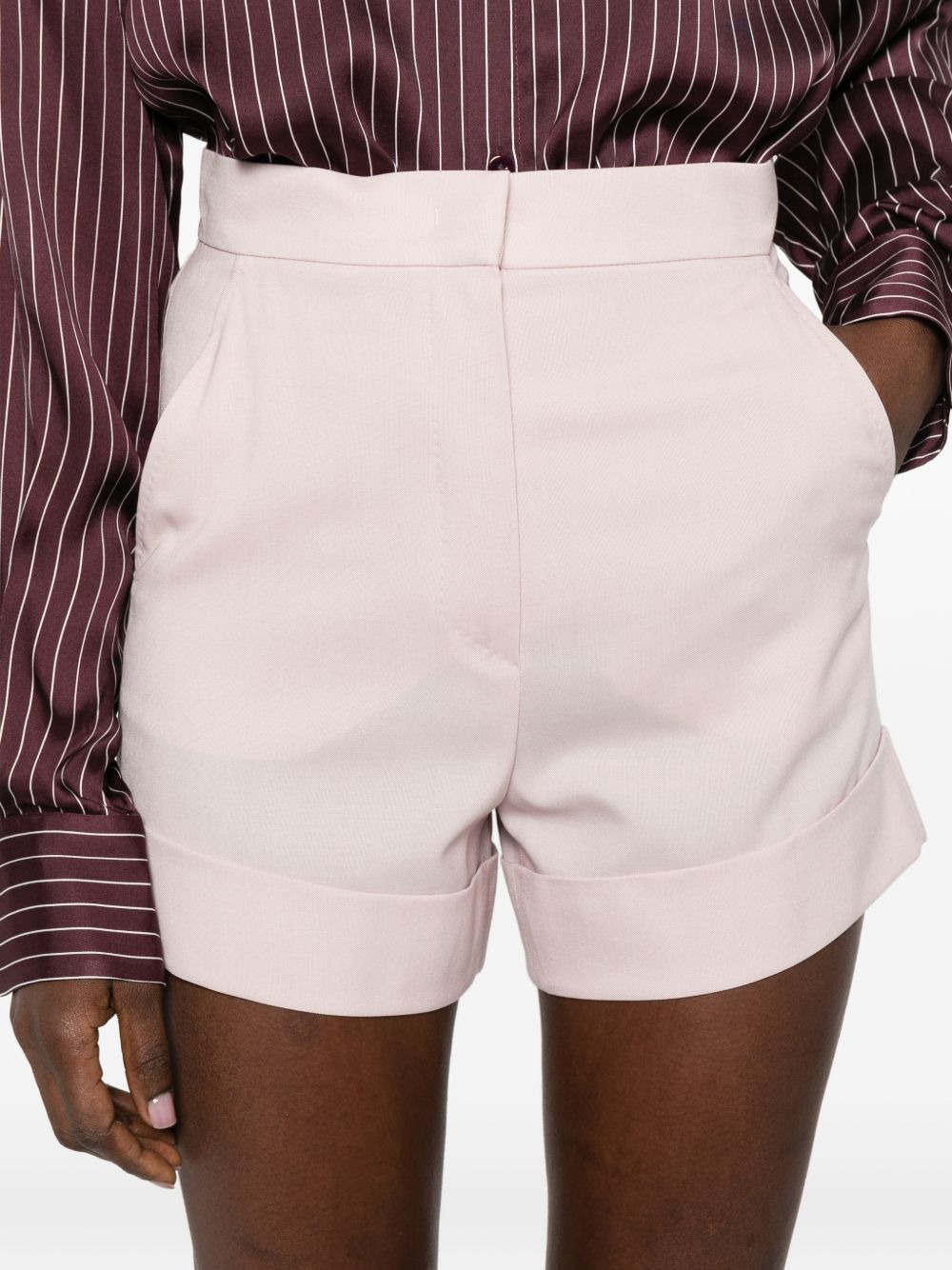 Max Mara WOOL SHORTS Size 28" / US 6 / IT 42 - 2 Thumbnail