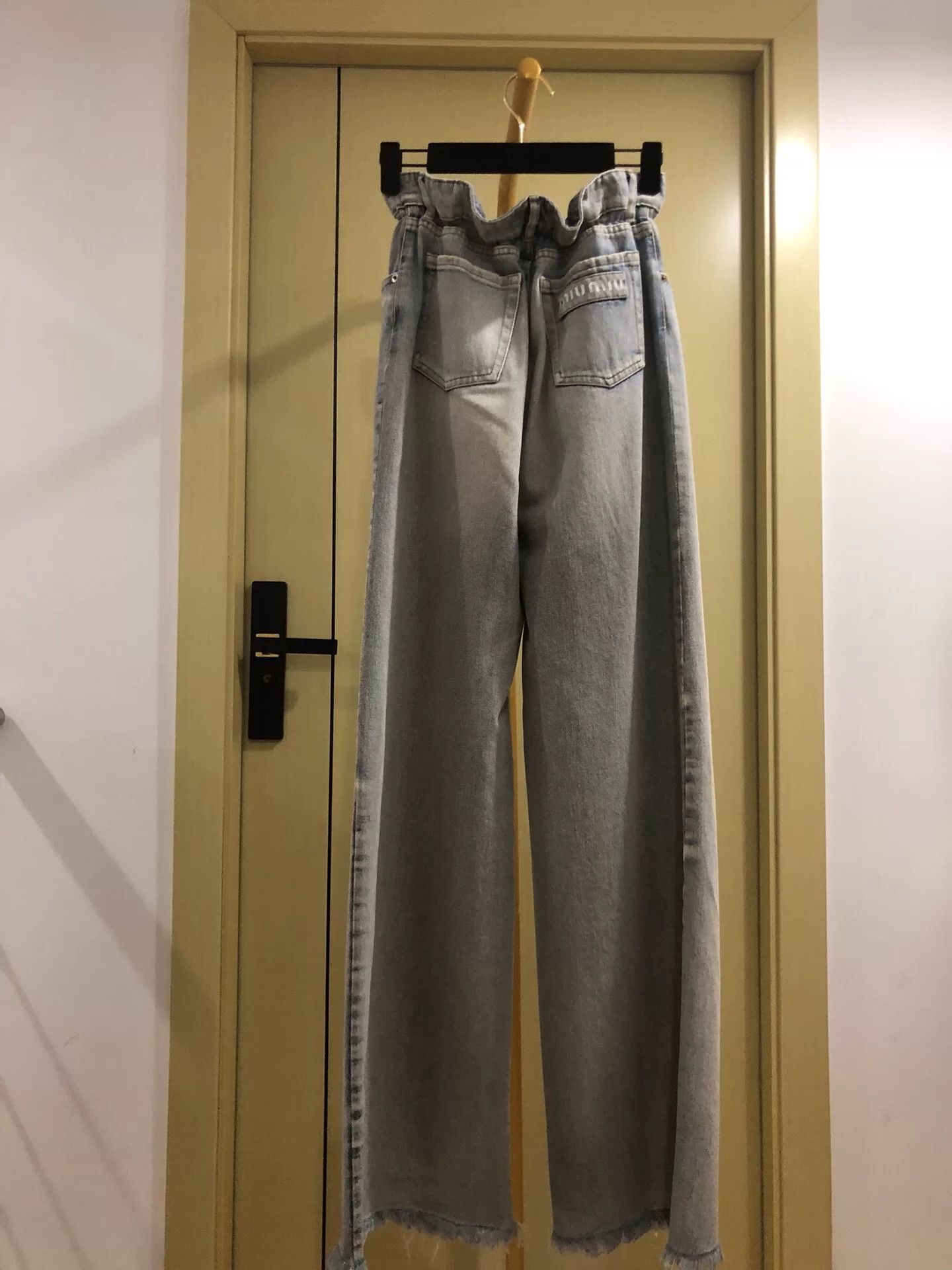Miu Miu Miu Miu High-Waisted Denim Pants Size 25" / US 0 / IT 36 - 2 Thumbnail