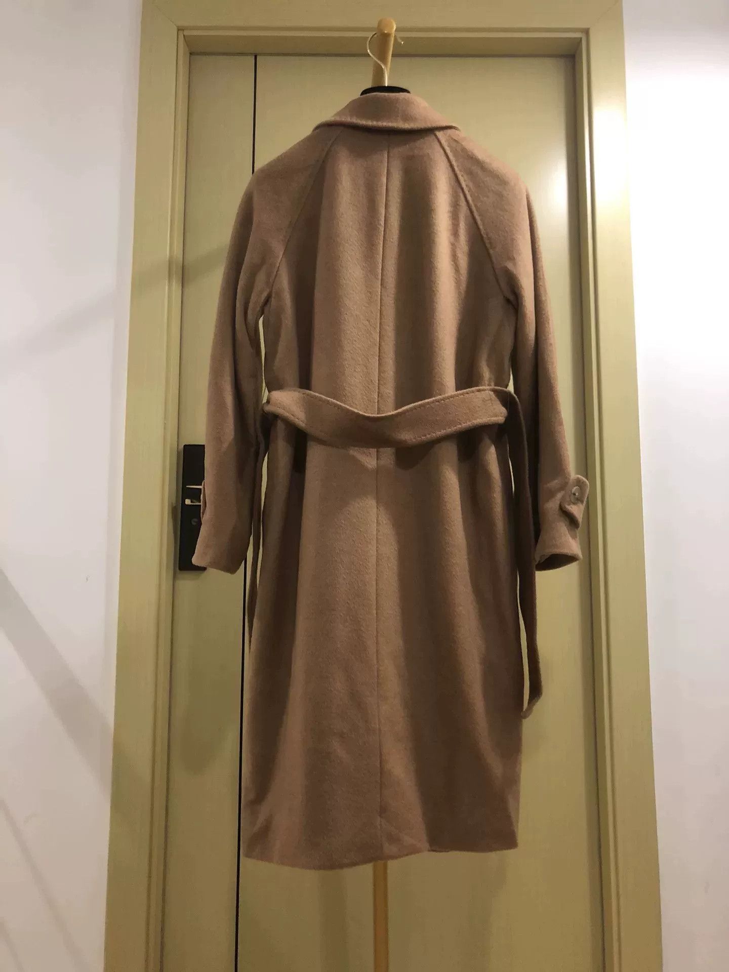 Max Mara MaxMara Camel Hair Coat for Women Size M / US 6-8 / IT 42-44 - 2 Thumbnail