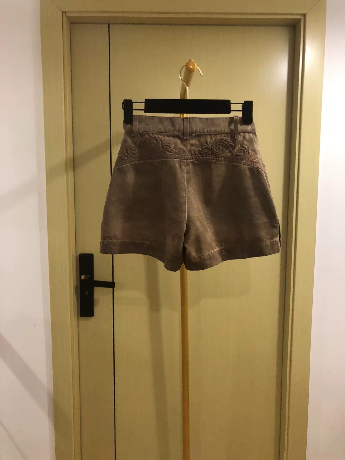 Chanel Chanel Embroidered Court Style Shorts Size 38" / US 16 / IT 52 - 3 Thumbnail