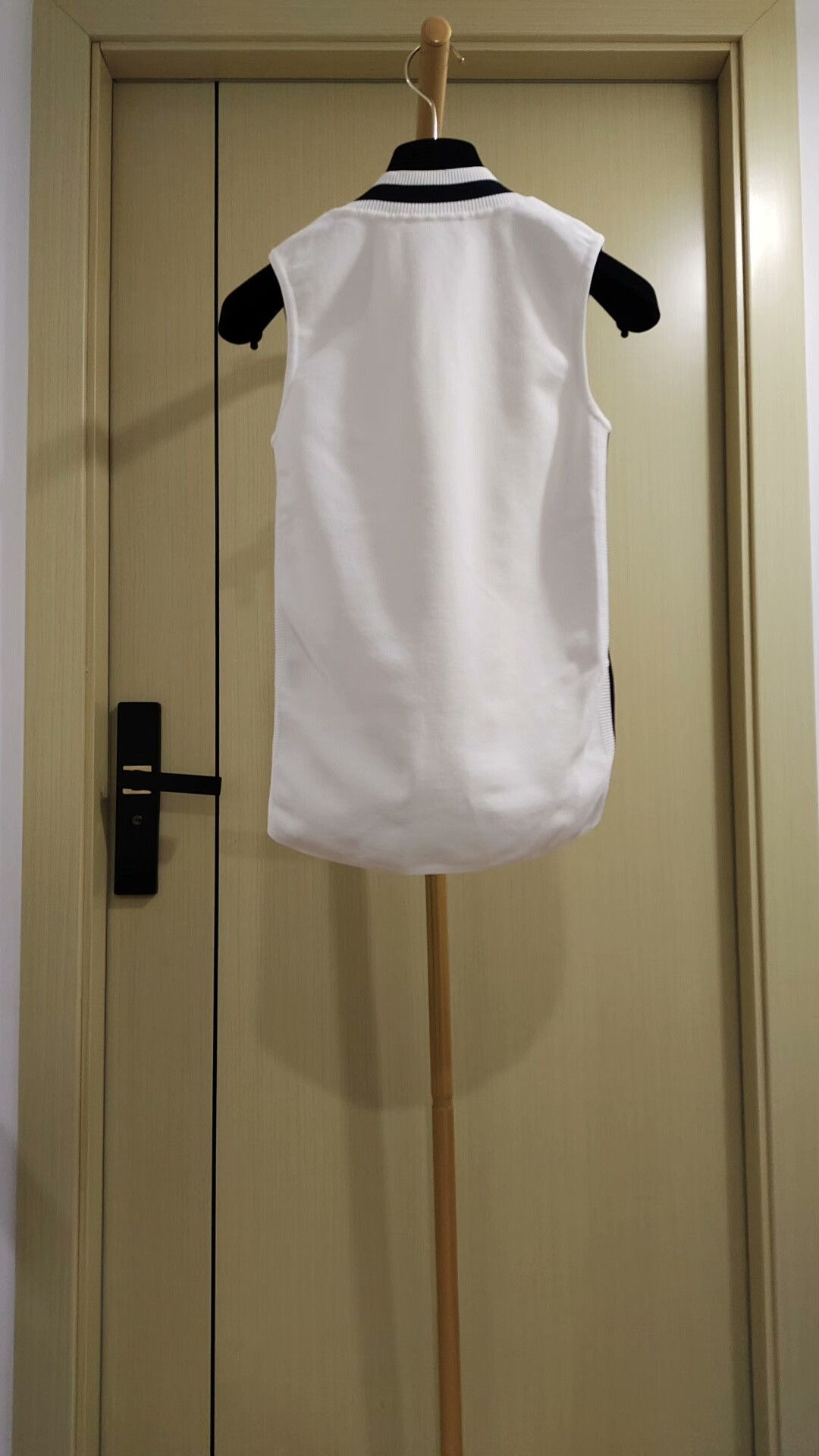 Chanel Chanel Black and White Colorblock Tank Top Size S / US 4 / IT 40 - 2 Thumbnail