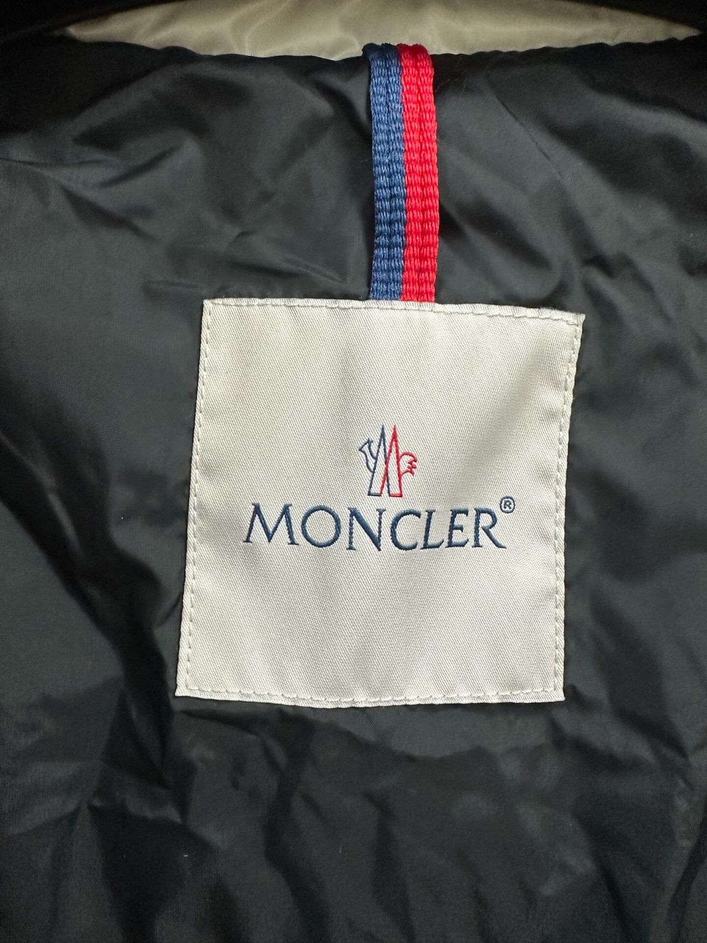 Moncler Moncler Danae Women's White Down Jacket Size XS / US 0-2 / IT 36-38 - 4 Thumbnail