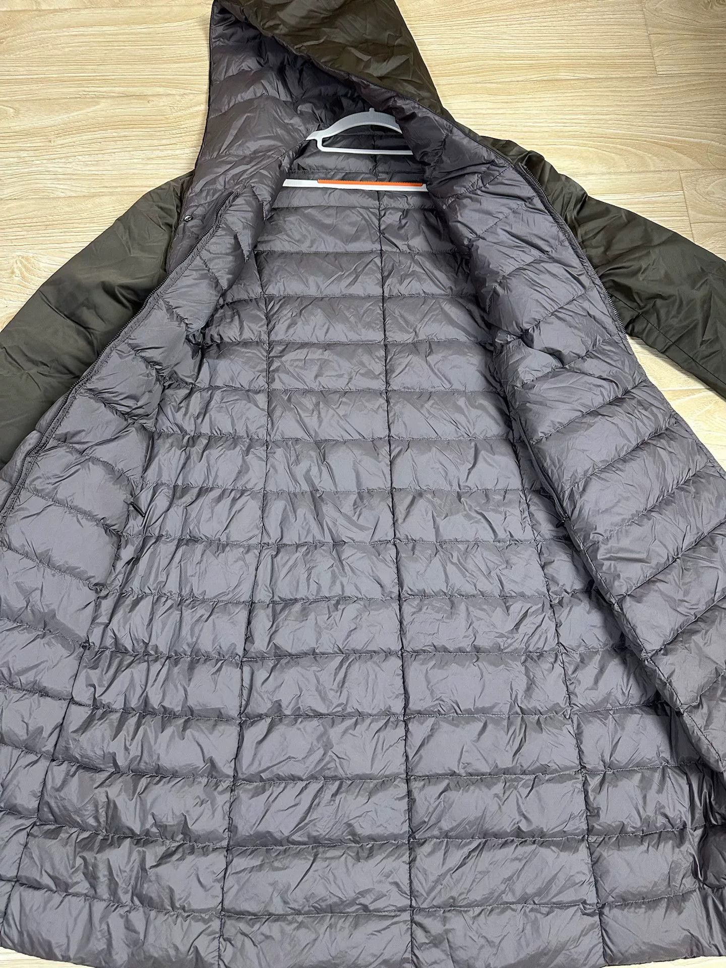 Max Mara Double-Faced Down Jacket with Belt Size M / US 6-8 / IT 42-44 - 4 Thumbnail